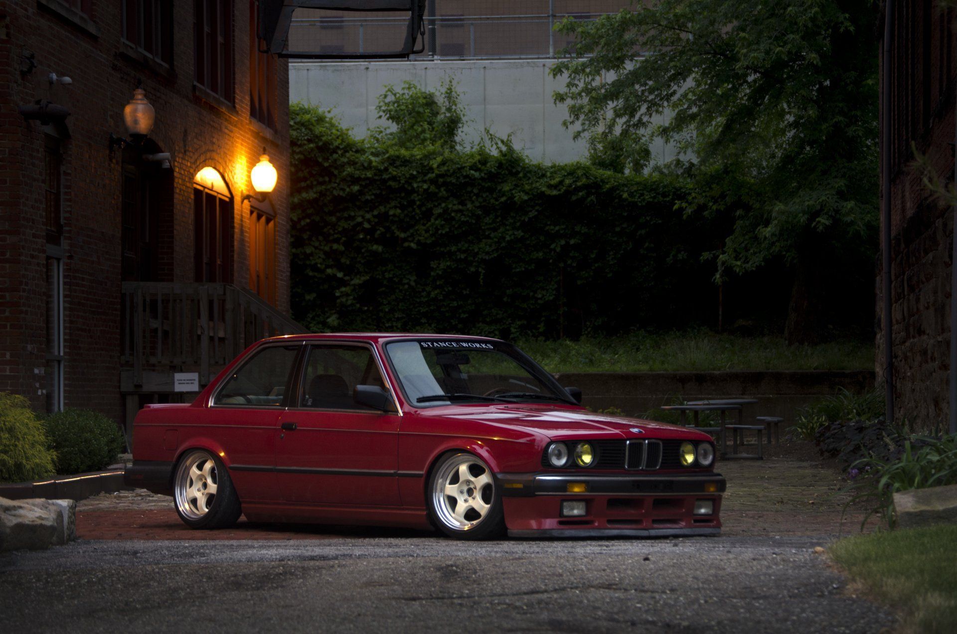 Old BMW, IO 92