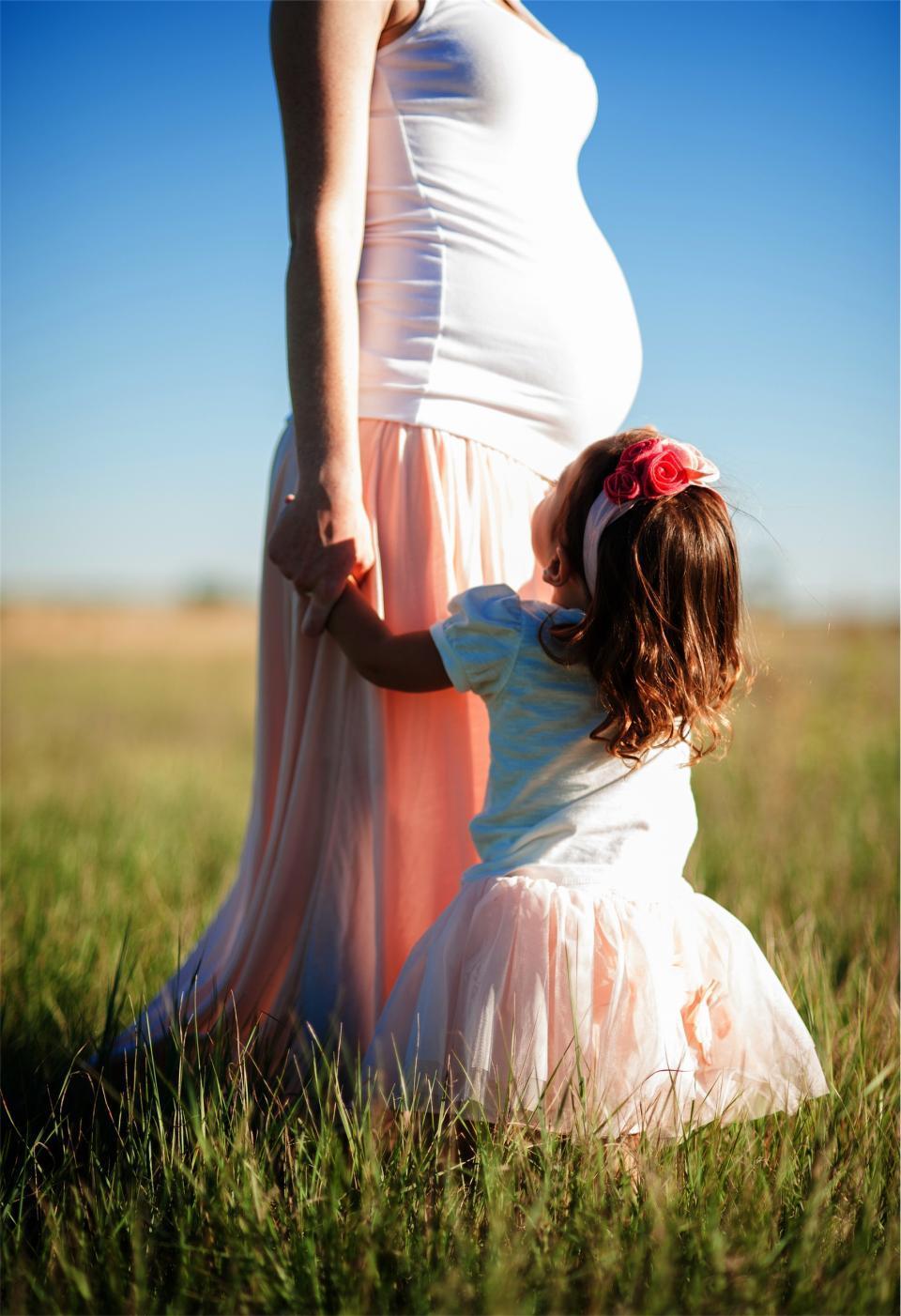 Pregnant Women Wallpaper for Android