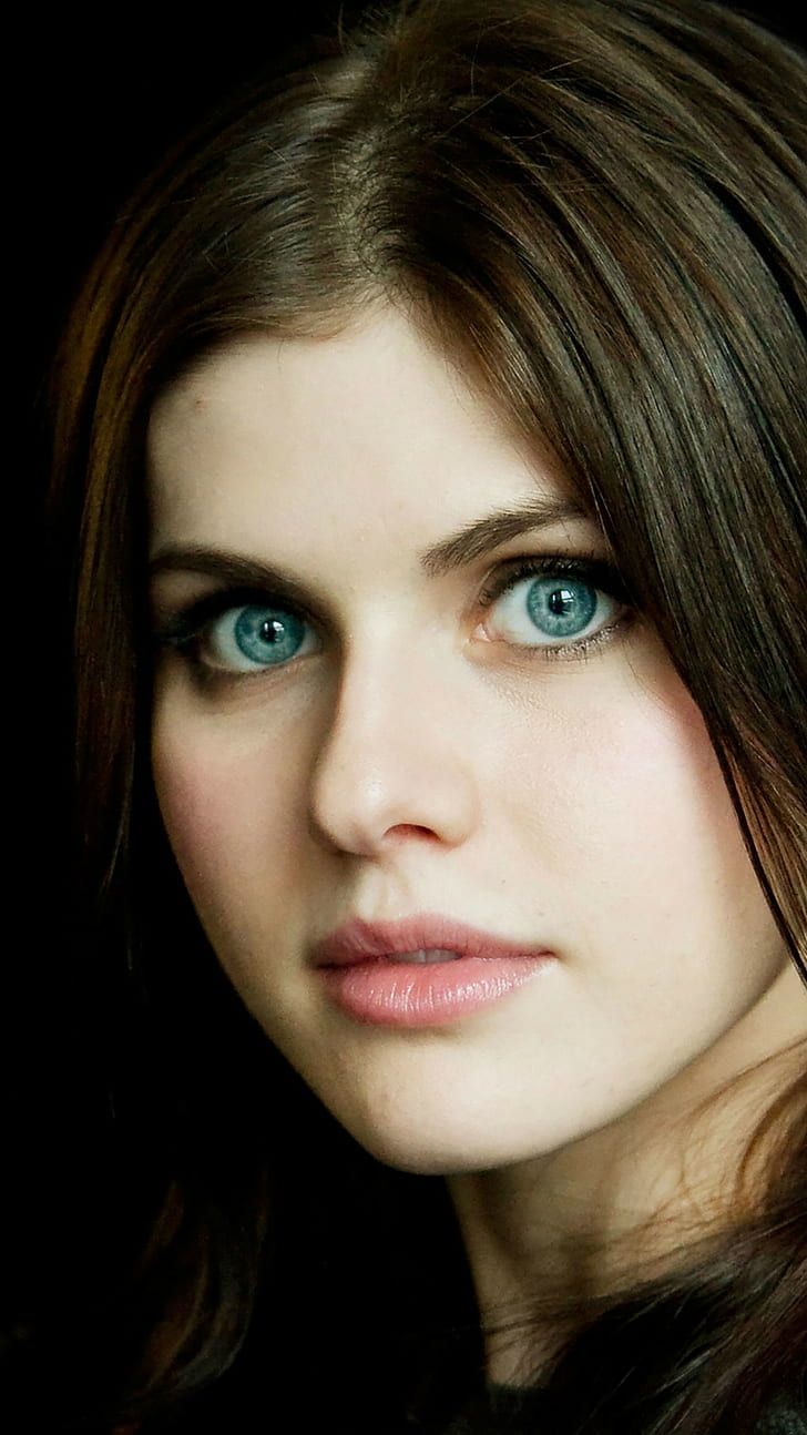 HD wallpaper: Alexandra Daddario, women, actress, blue eyes, face