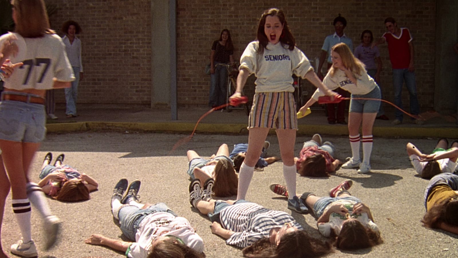 9 And Confused Hazing Gif, Download Wallpaper