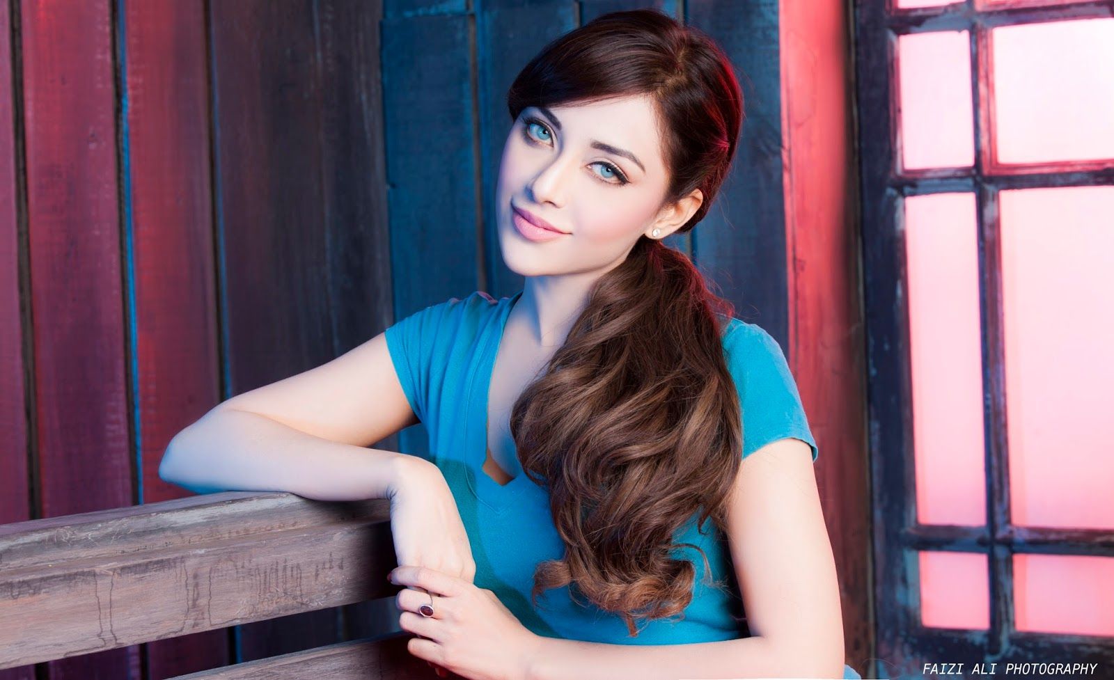 Angela Krislinzki Beautiful HD Wallpaper 2017. Biography