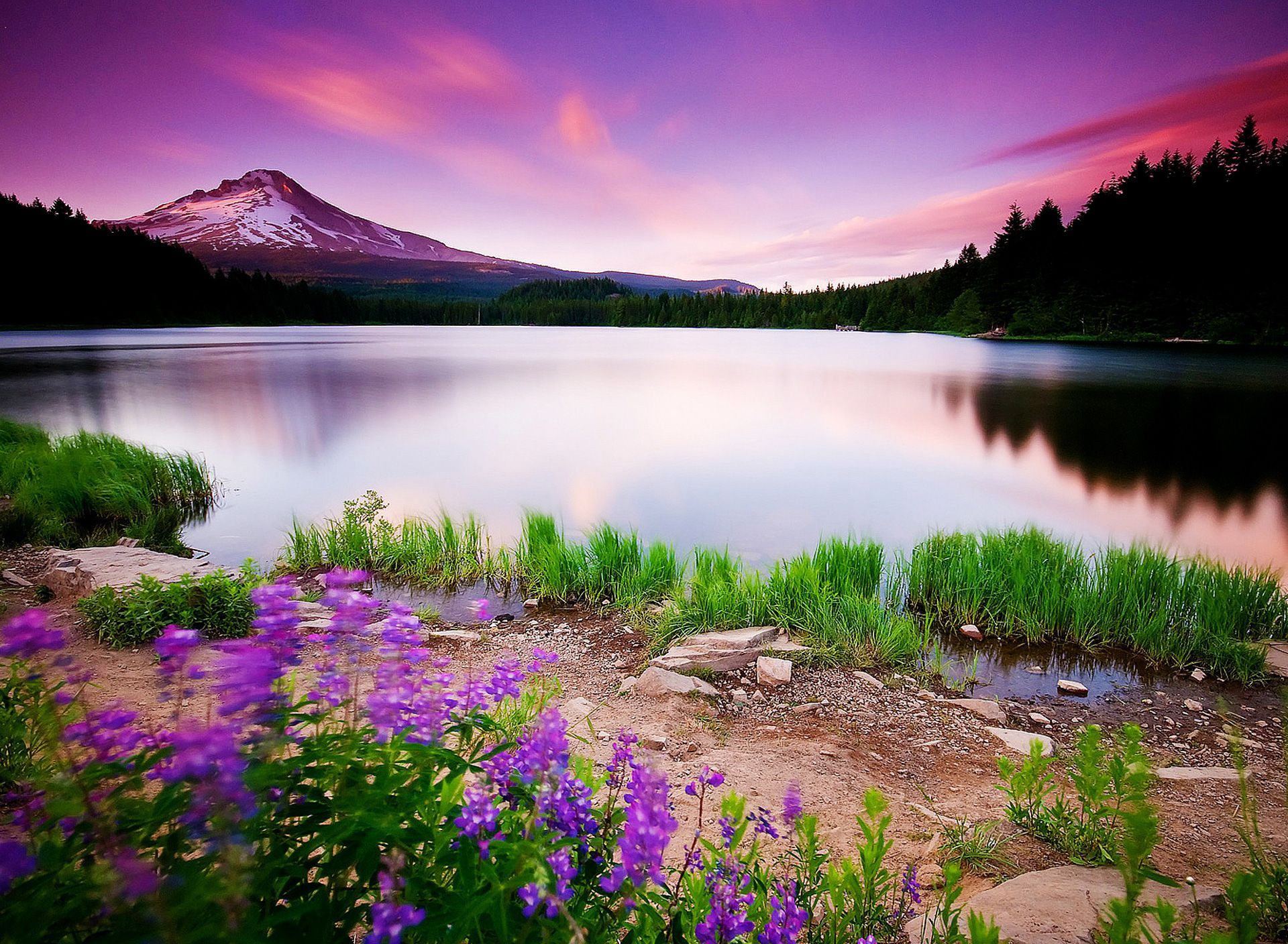 Free Mountain Scene Wallpaper. Tags: Mountain Lake Scene