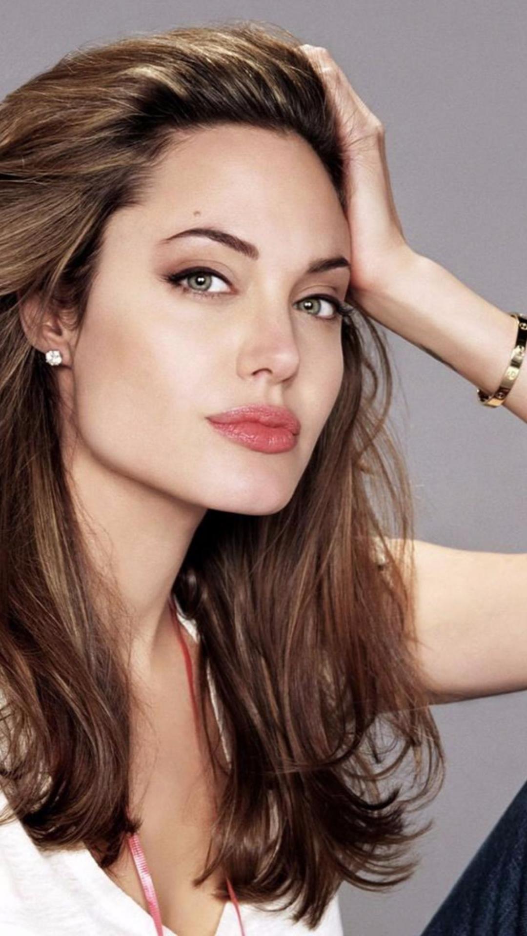 Angelina Jolie HD Photo for Android