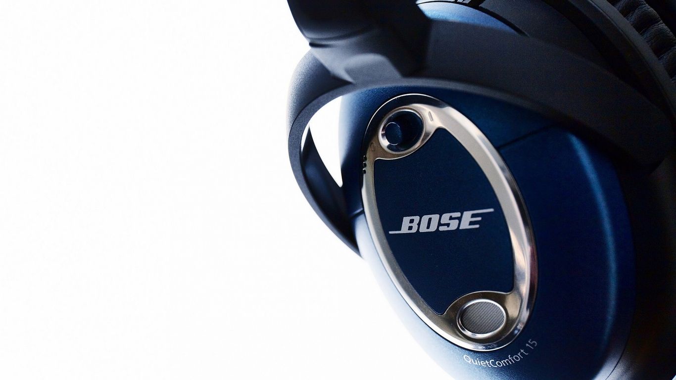 Bose Headphones Logo 1366x768 Resolution HD 4k Wallpaper