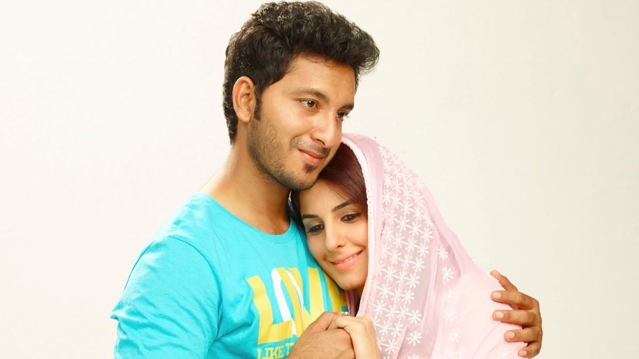 Meendum Oru Kadhal Kadhai