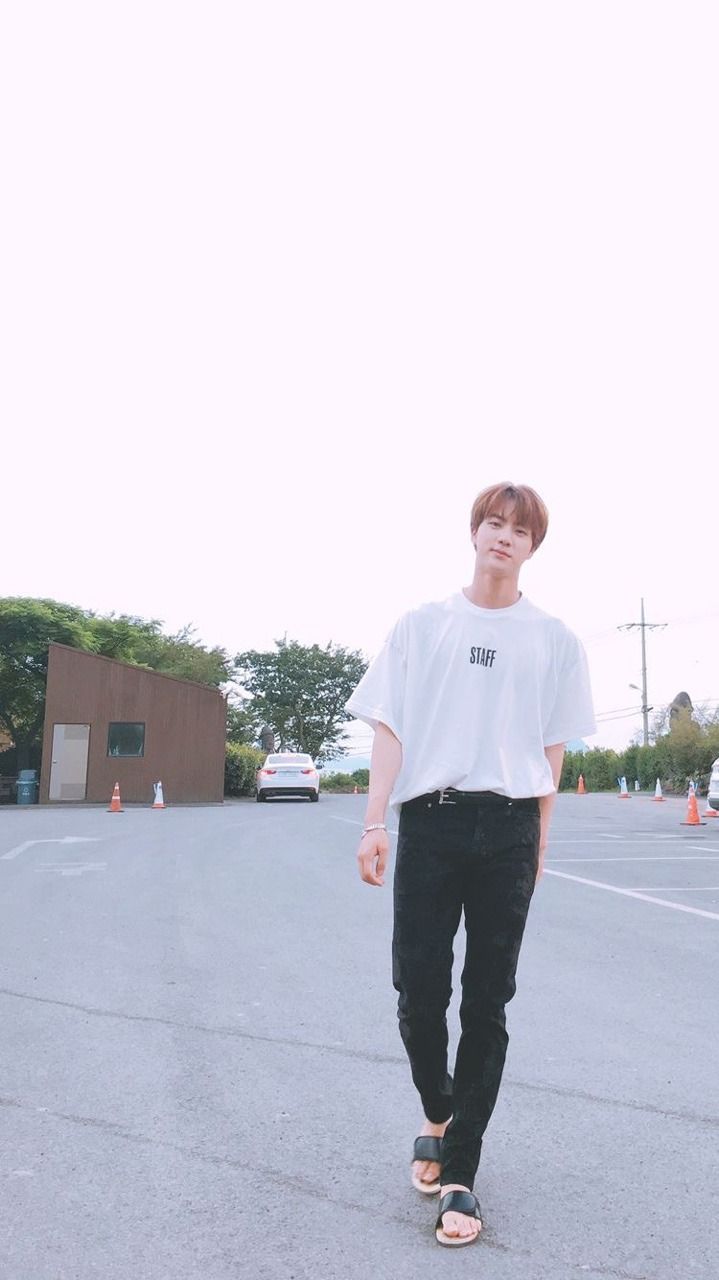 Jin Boyfriend Material Bts Long Legs, HD Wallpaper