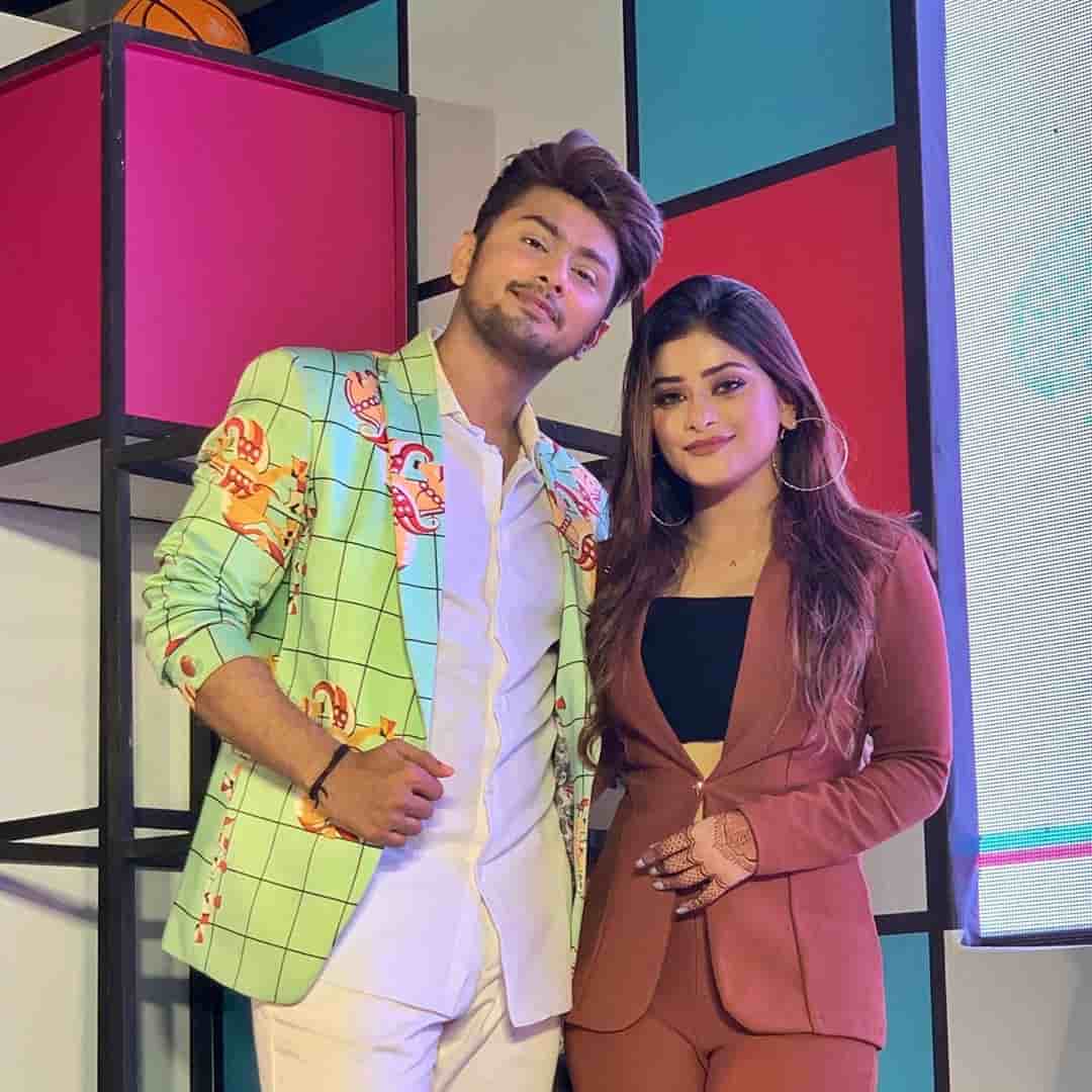 Awez darbar sister. Tik Tok Newz