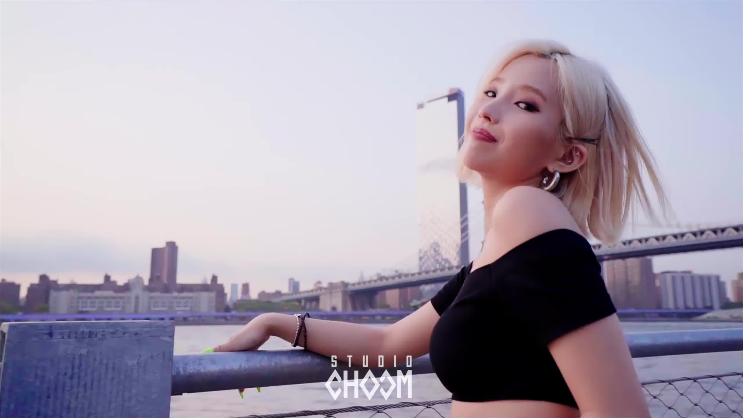 G) IDLE Oh [BEORIGINAL NY EDITION] GIF By Dale