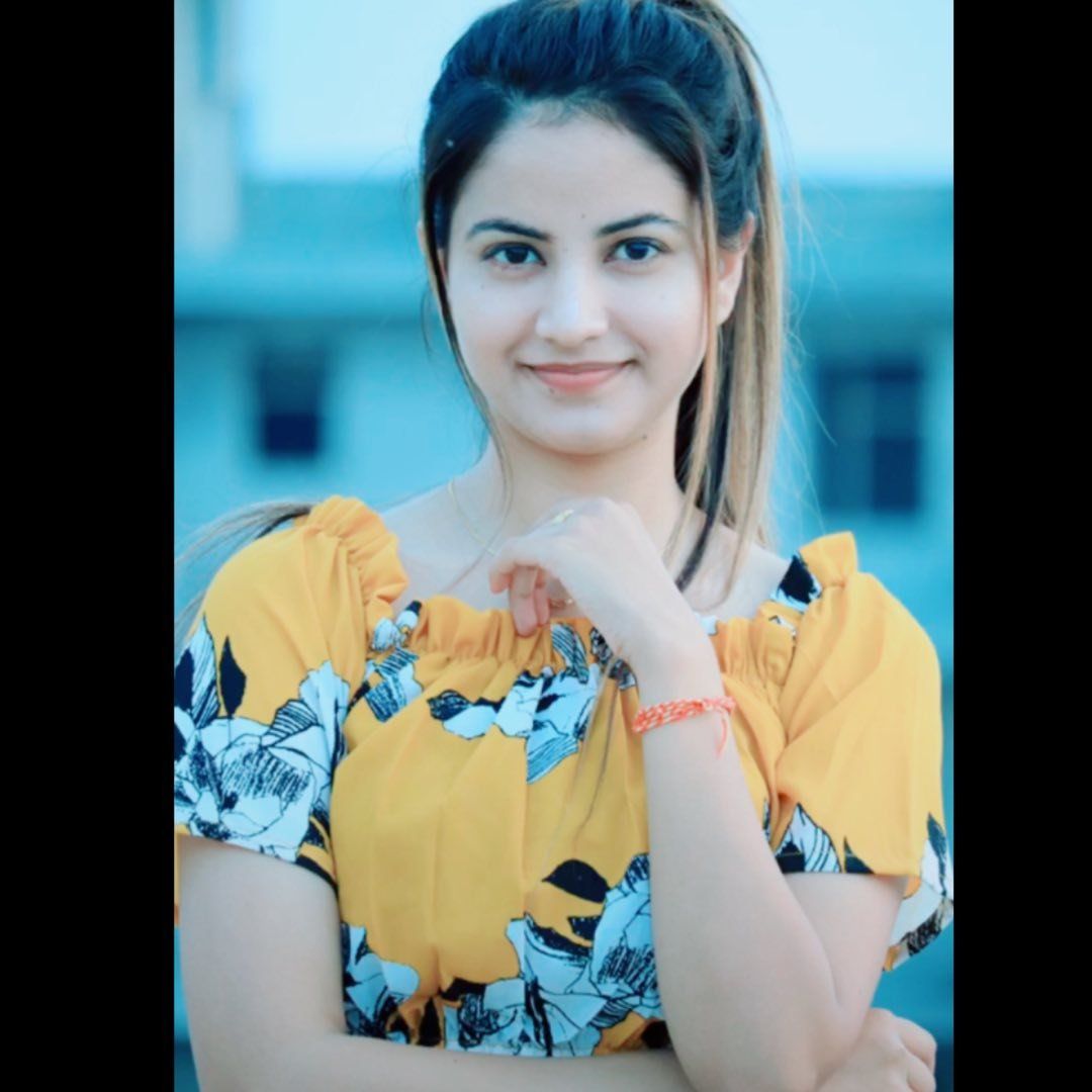 Piyanka Mongia❤ (Official) download instagram