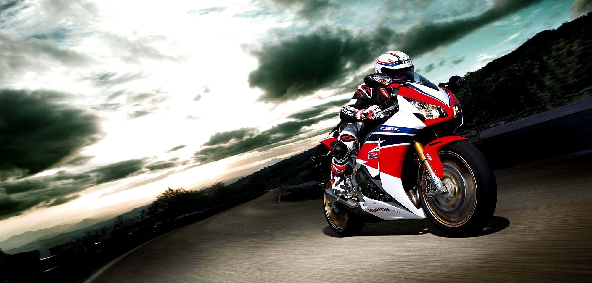 Honda CBR 1000 Fireblade 2015 РѕР±РѕРё