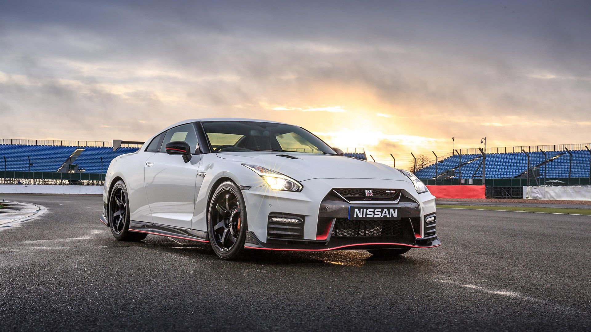 Nissan Gtr Nismo Wallpapers Wallpaper Cave