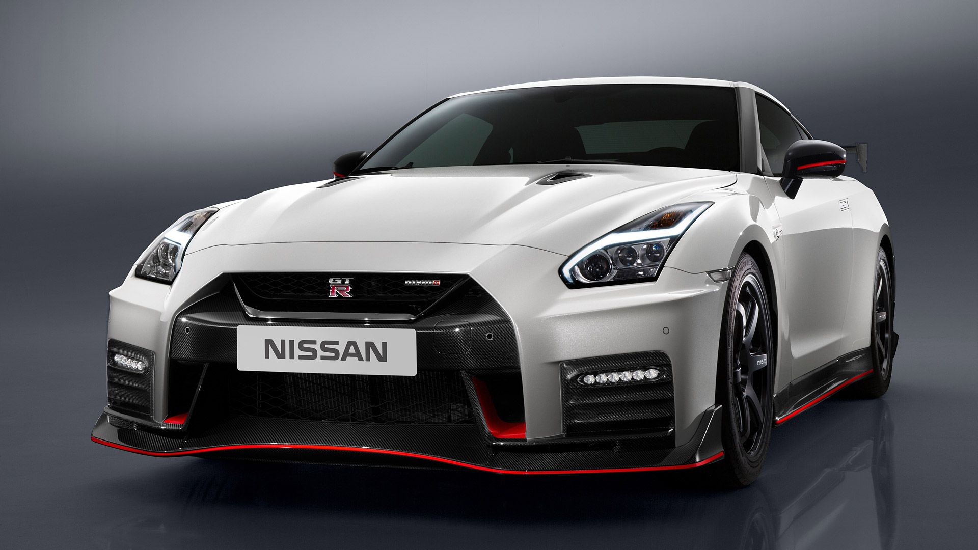 Nissan GT R Nismo Wallpaper, Specs & Videos