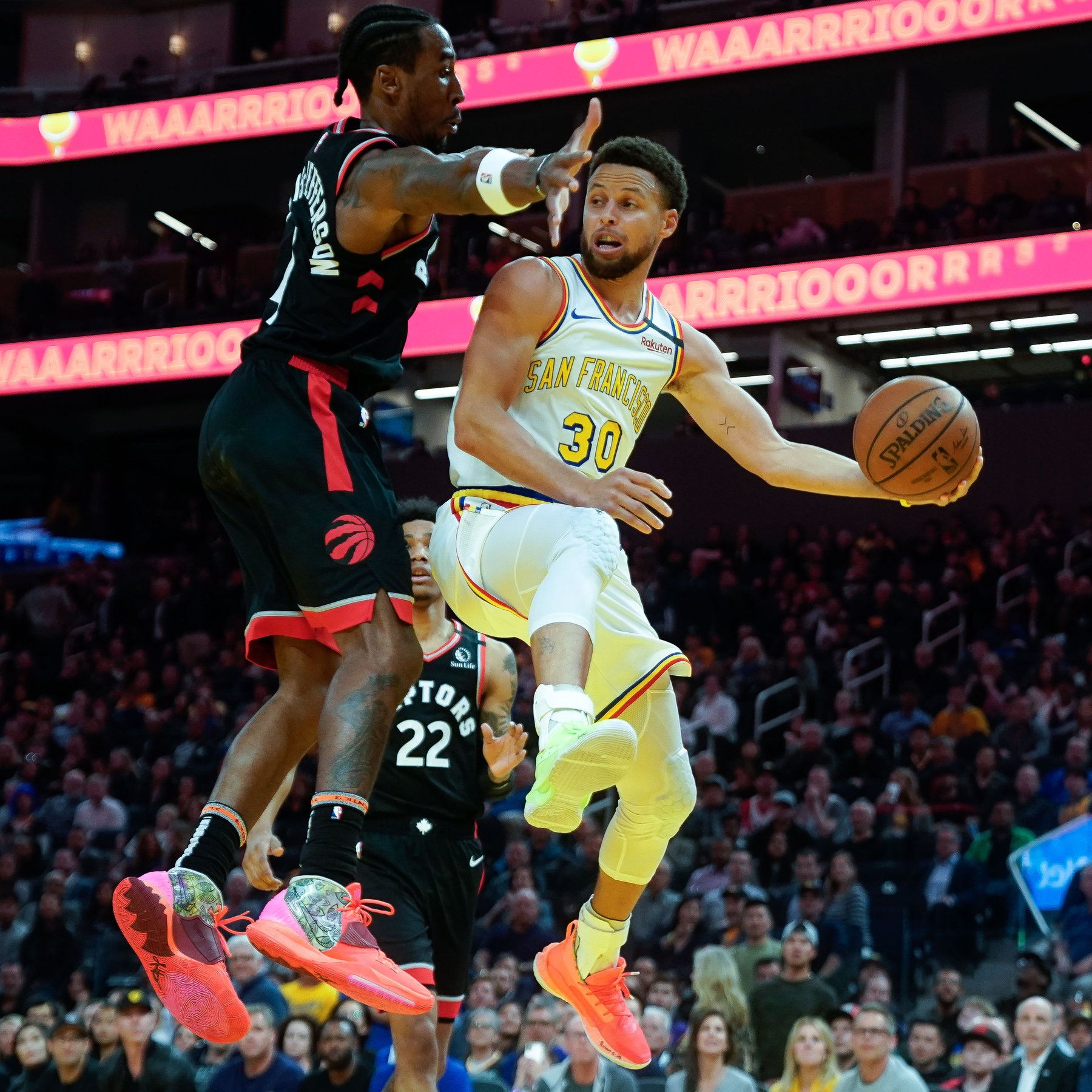 In Stephen Curry's Return, the Raptors Reign Again New York