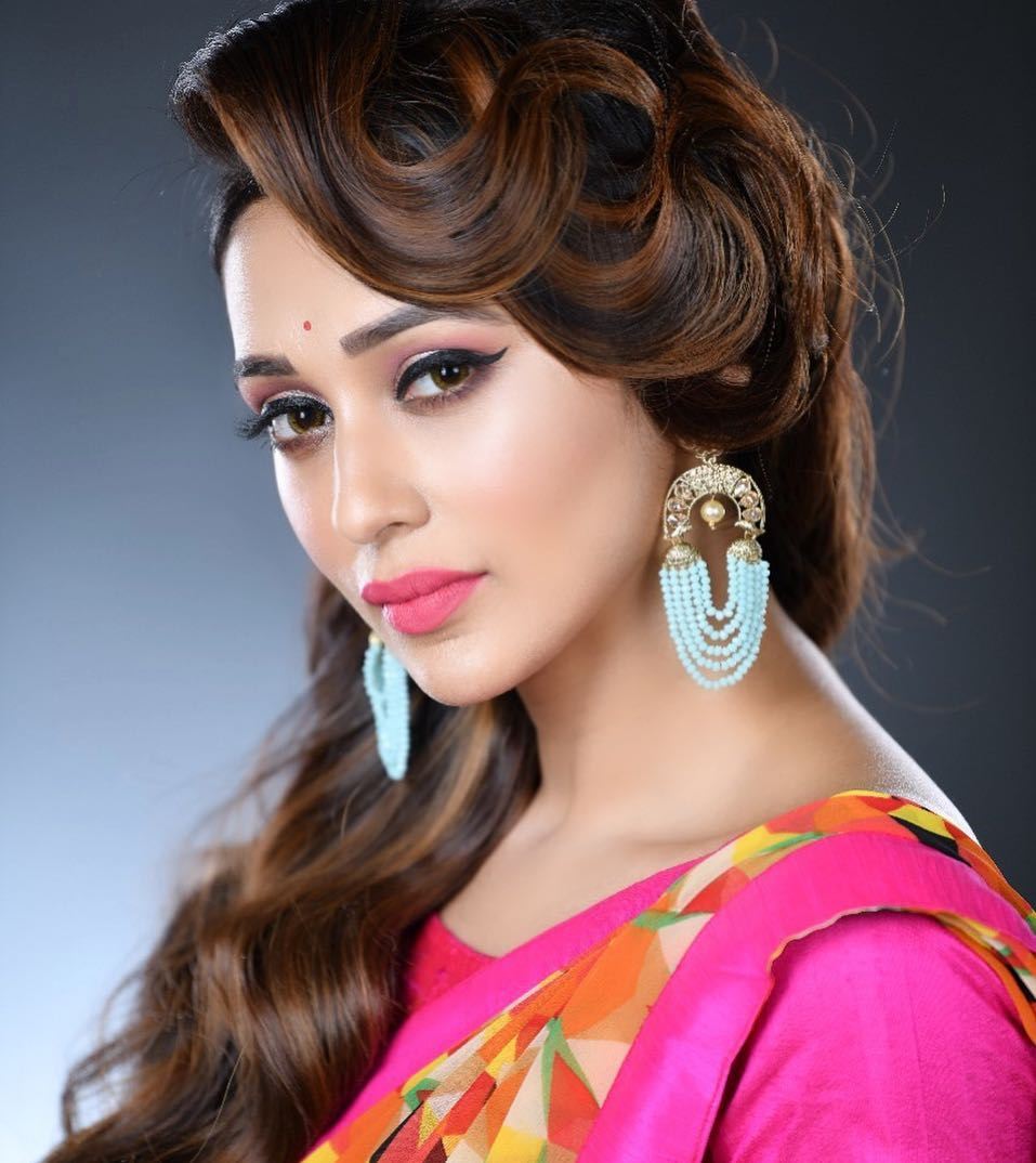 Beutiful Bengali Actress Mimi Chakraborty Hot and Fabulous Look HD Photo & Wallpaper
