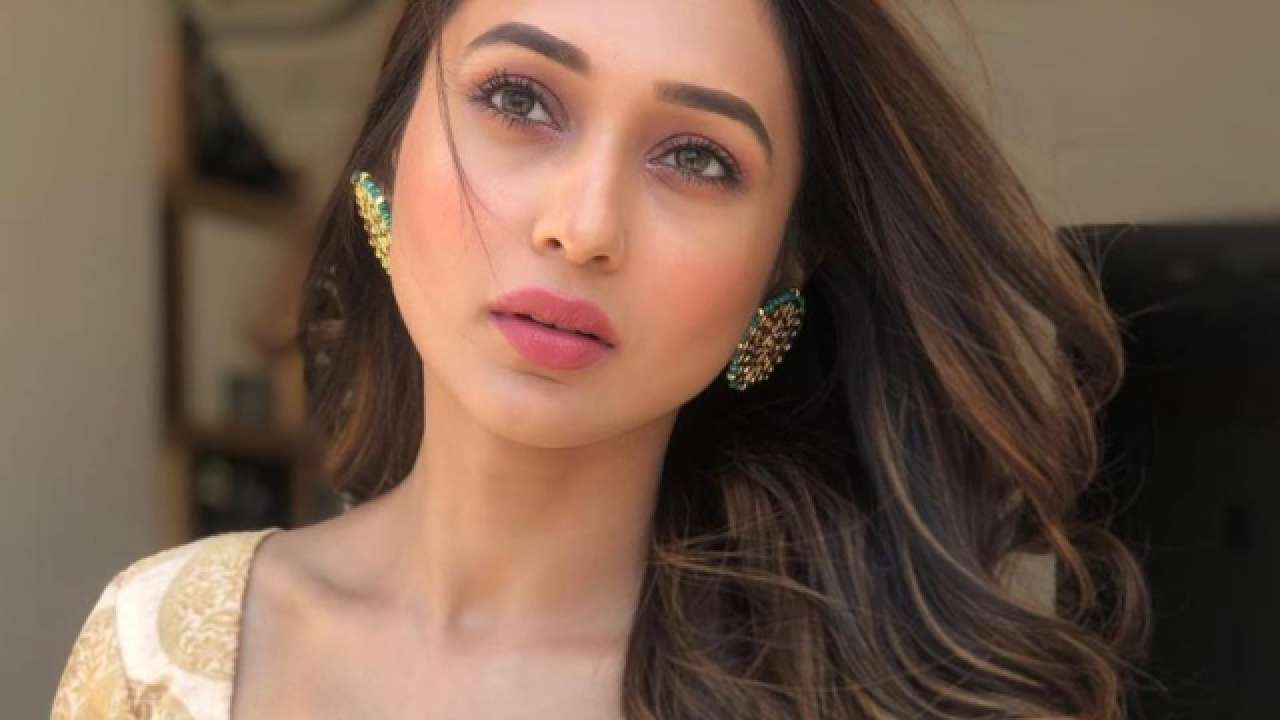 Lok Sabha 2019: Nusrat Jahan and Mimi Chakraborty- Actors who are