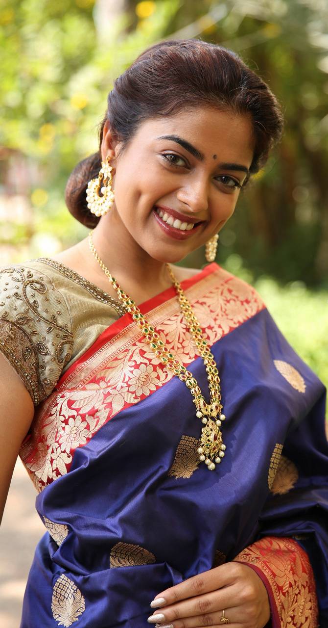 Siddhi Idnani wallpaper