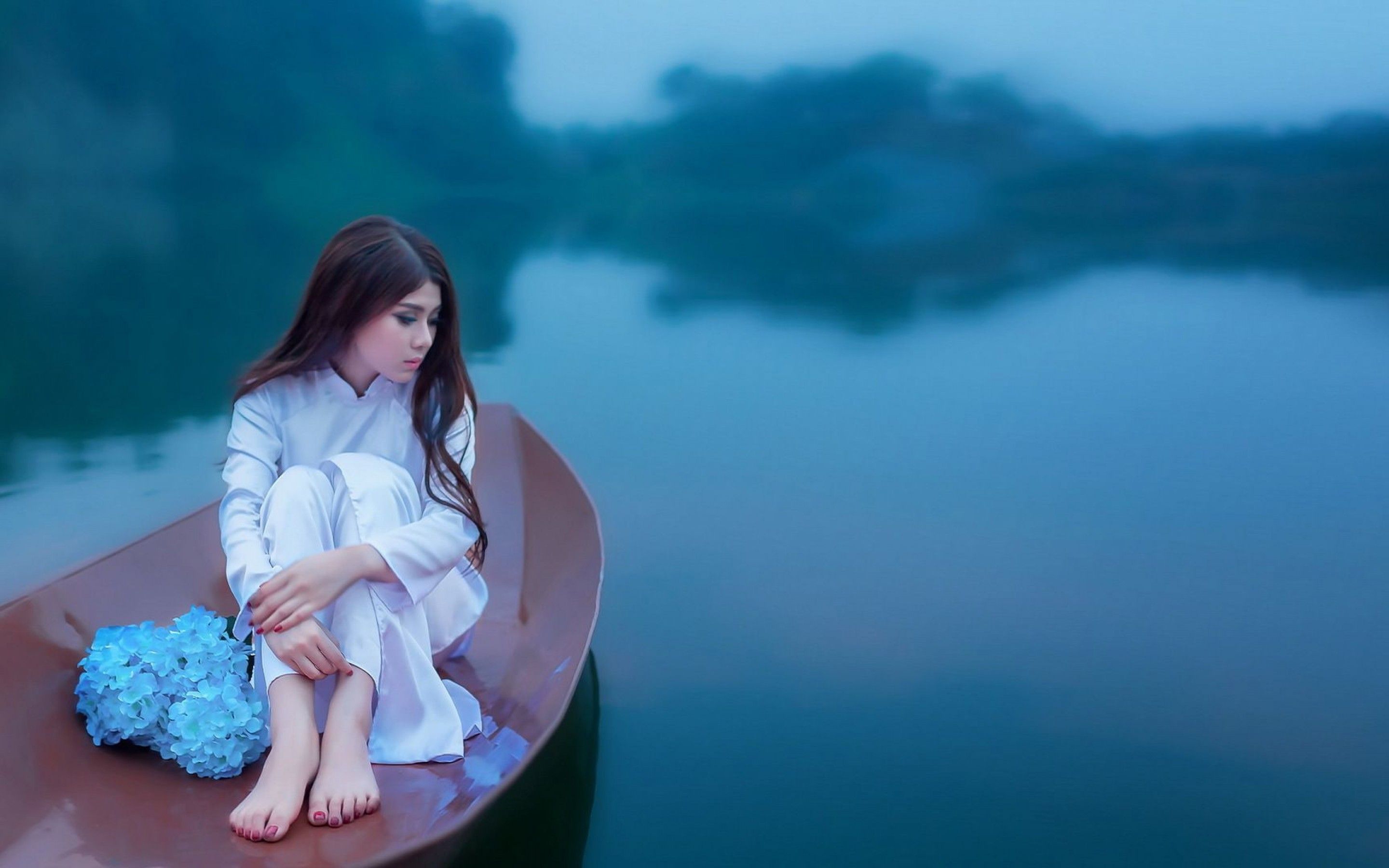 Girl in a boat looking at the lake wallpaper. girls. Wallpaper