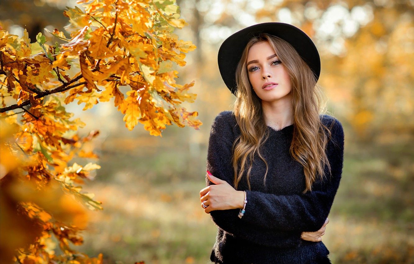 Wallpaper girl, long hair, hat, photo, brown, blue eyes, autumn