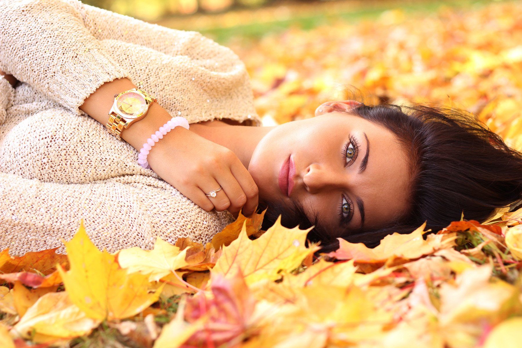 Girl in Autumn Leaves Wallpaper and Background Imagex1200