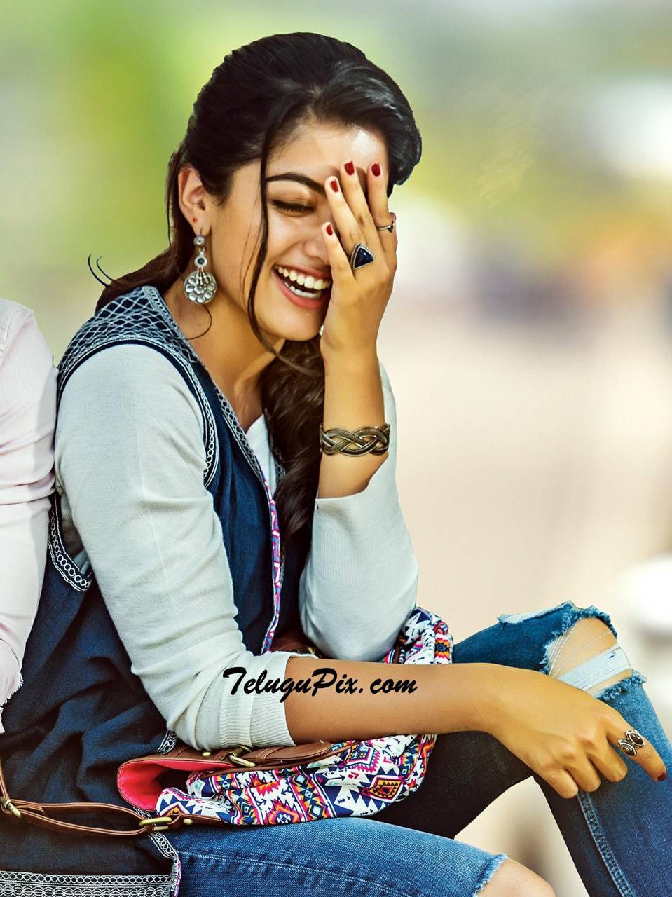 Geetha govindam wallpaper