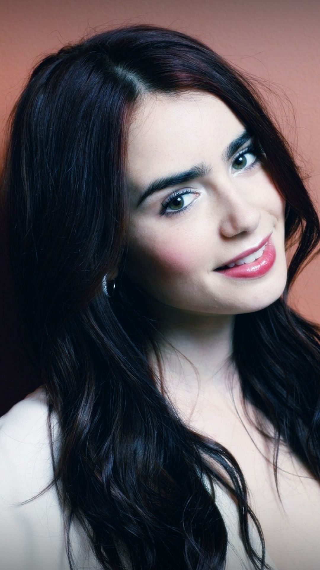 Free download HD Background Lily Collins Actress Hollywood Smiling
