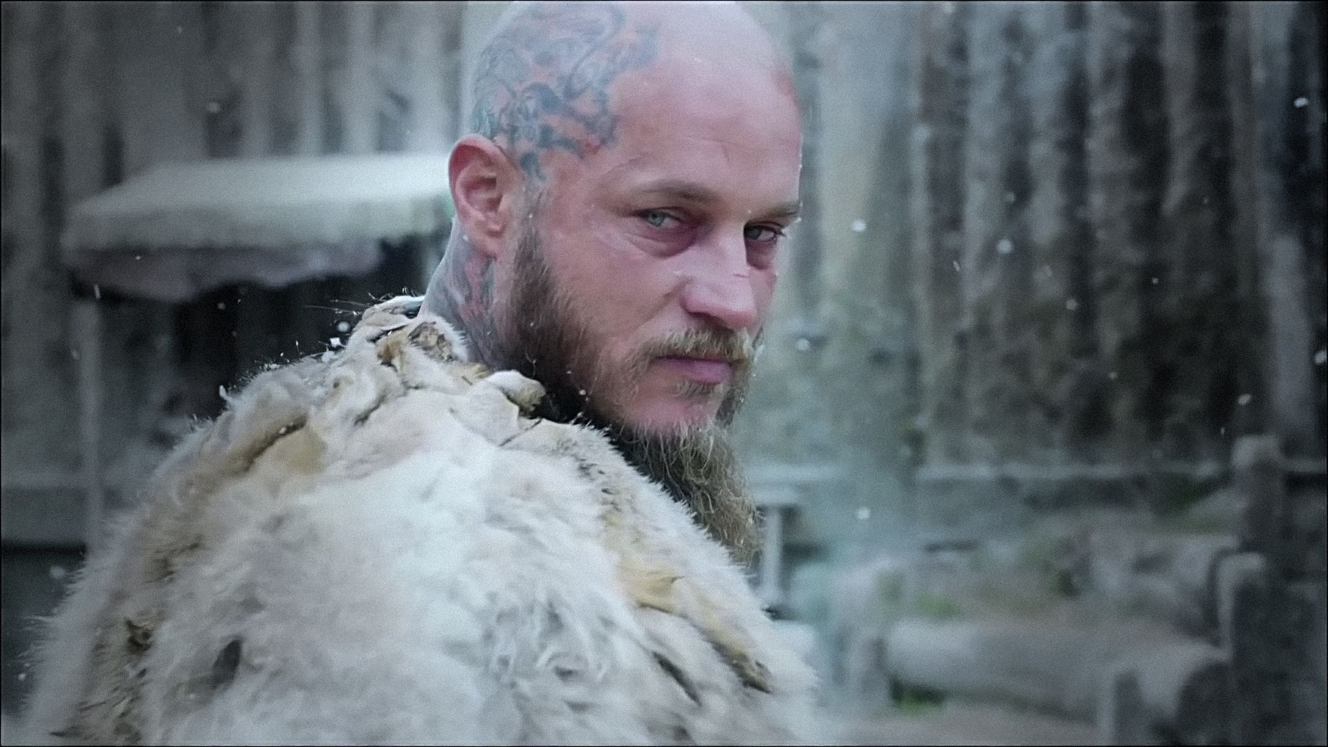 Travis Fimmel As Ragnar In Vikings Season HD Wallpaper