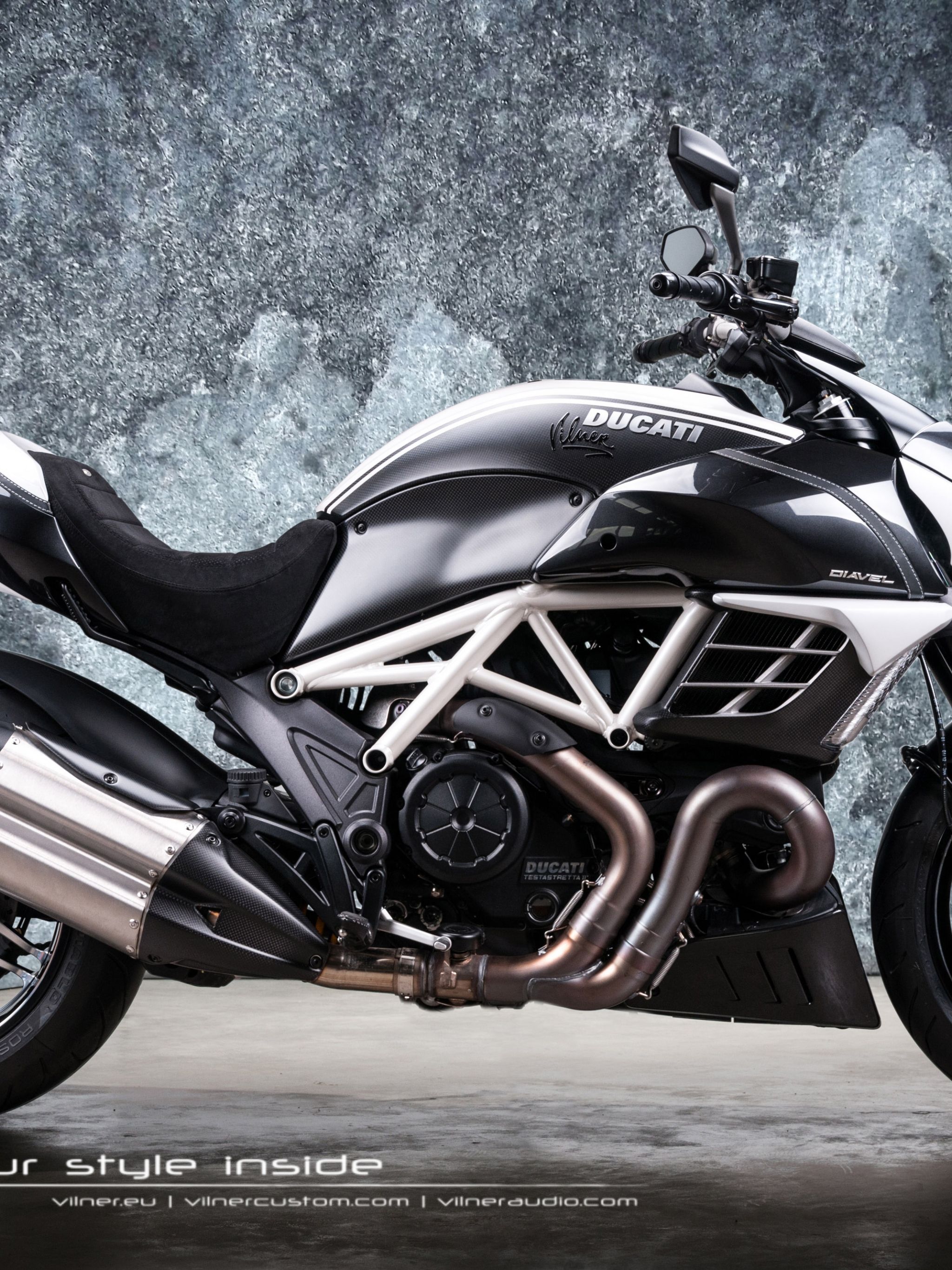 Free download Vintage Ducati Logo wallpaper [4288x2848]