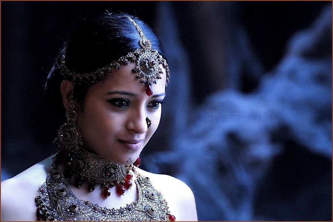 Reema Sen Hot Wallpaper, HQ Reema Sen Aayirathil Oruvan Hot Stills