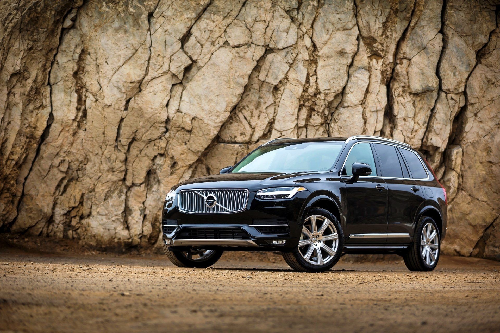 Volvo XC90 HD Wallpaper and Background Image