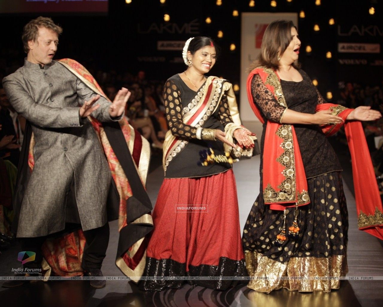 Wallpaper walk the ramp for Swades Foundation show