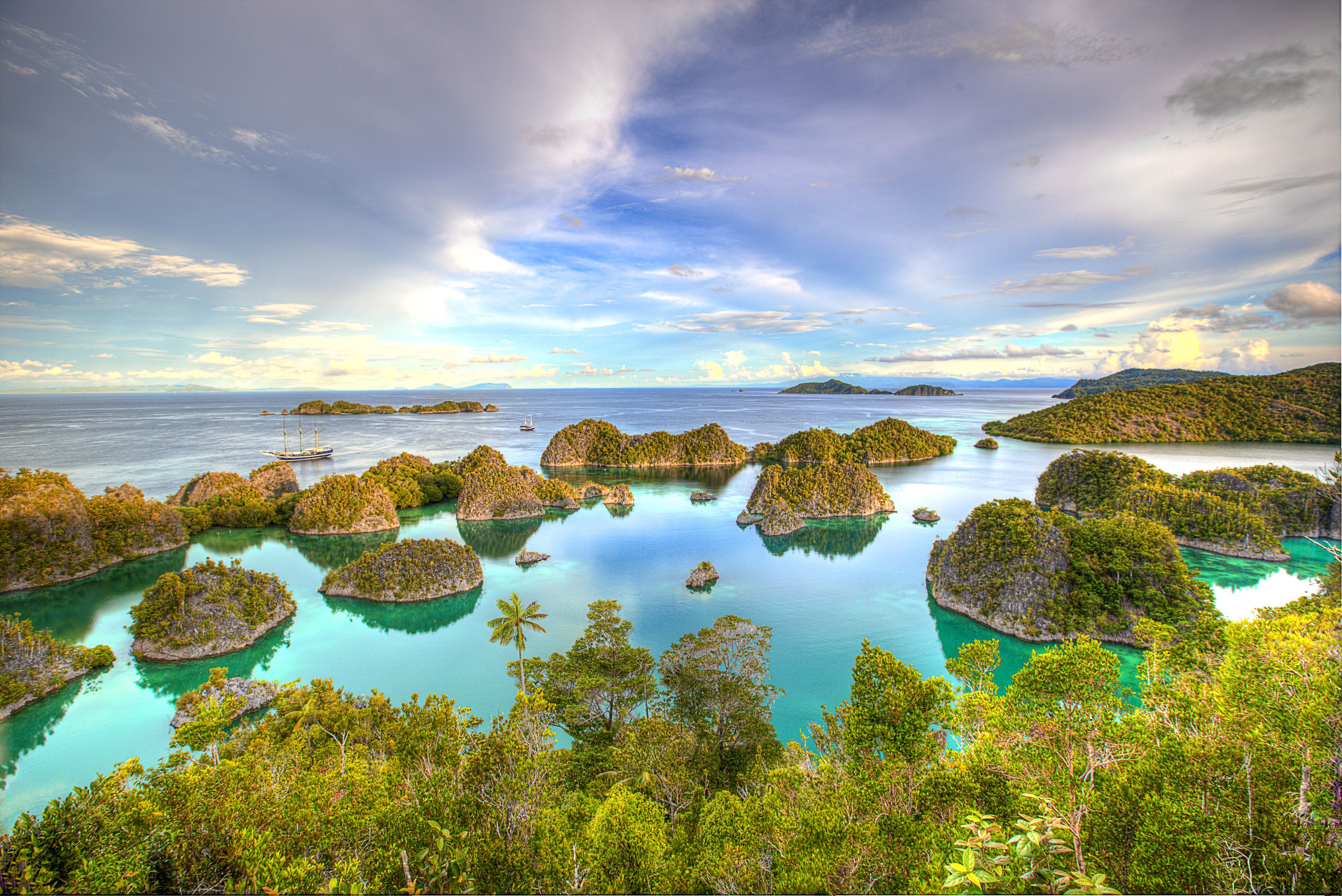 image Indonesia Besir West Papua Sea Nature Sky Island Tropics