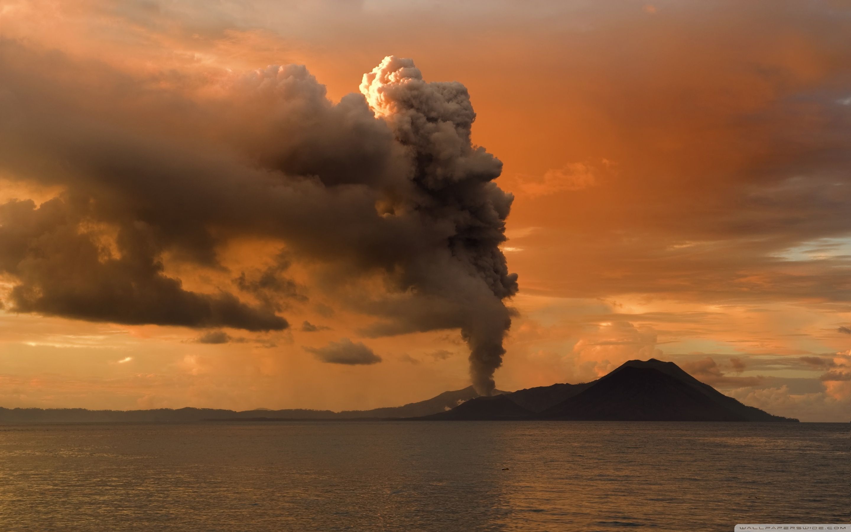Free download Volcanic Eruption in Papua New Guinea 4K HD Desktop