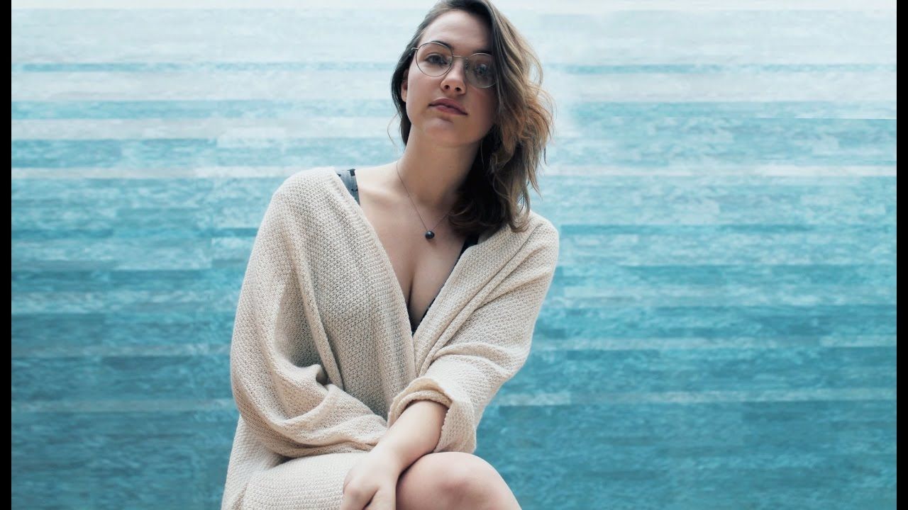 Violett Beane
