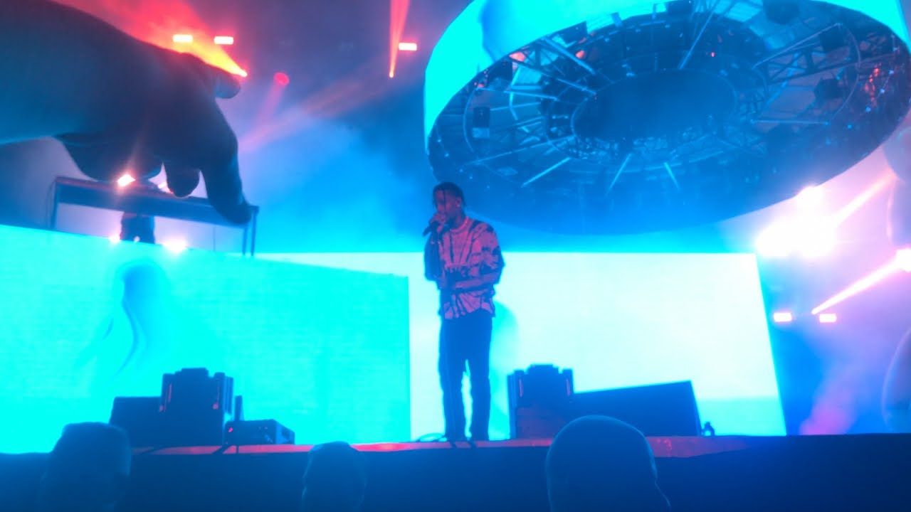 FRONT ROW AT A TRAVIS SCOTT CONCERT!!! (Boston Calling)