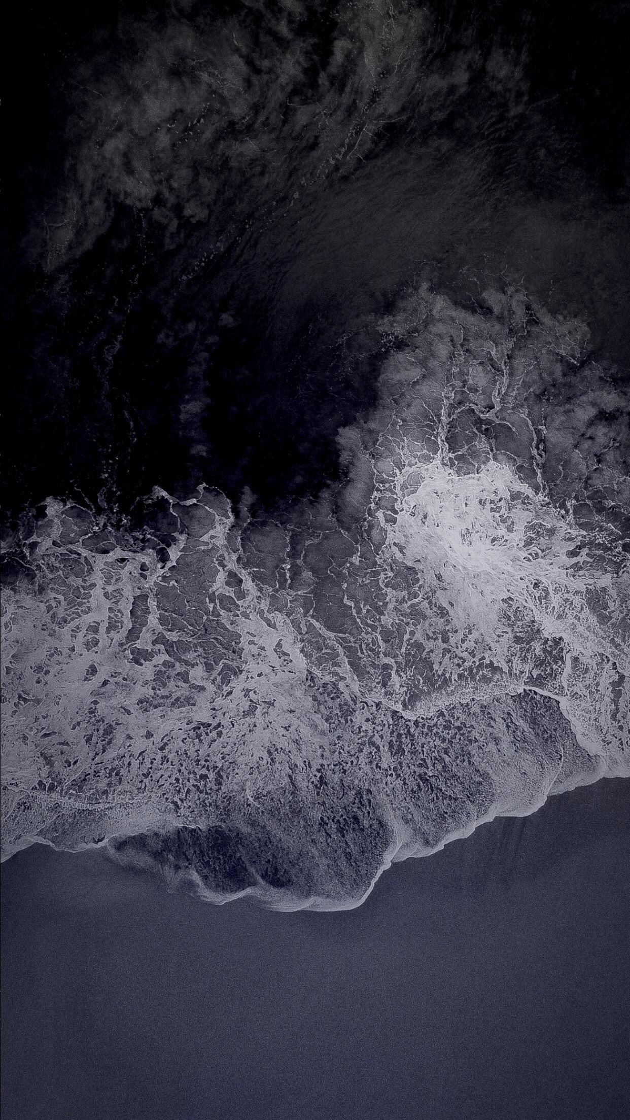 iOS 7 & iOS 11 stock (Dark) mode by AR7. Dark wallpaper iphone, iPhone homescreen wallpaper, Oneplus wallpaper