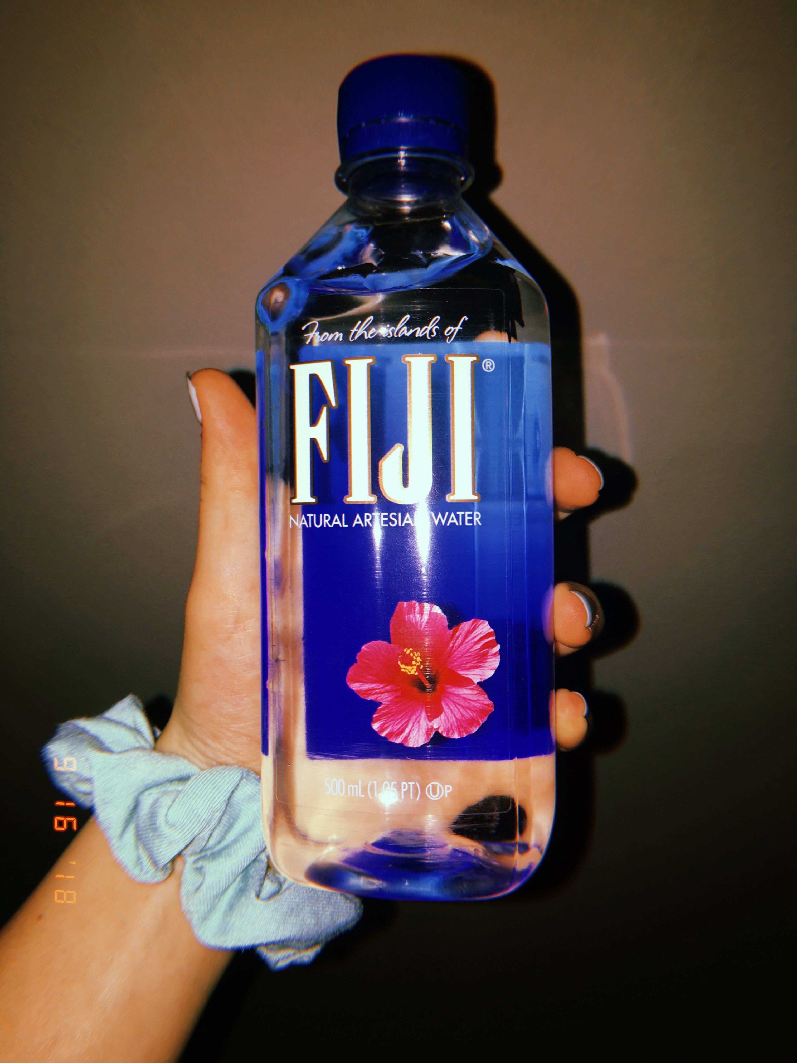 blue Fiji water. PINTREST: lauraargentinaa. Water aesthetic
