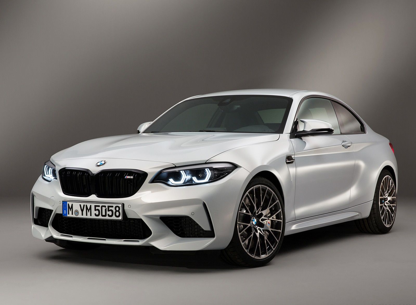 BMW M2 Competition Front Three Quarter Wallpaper 100