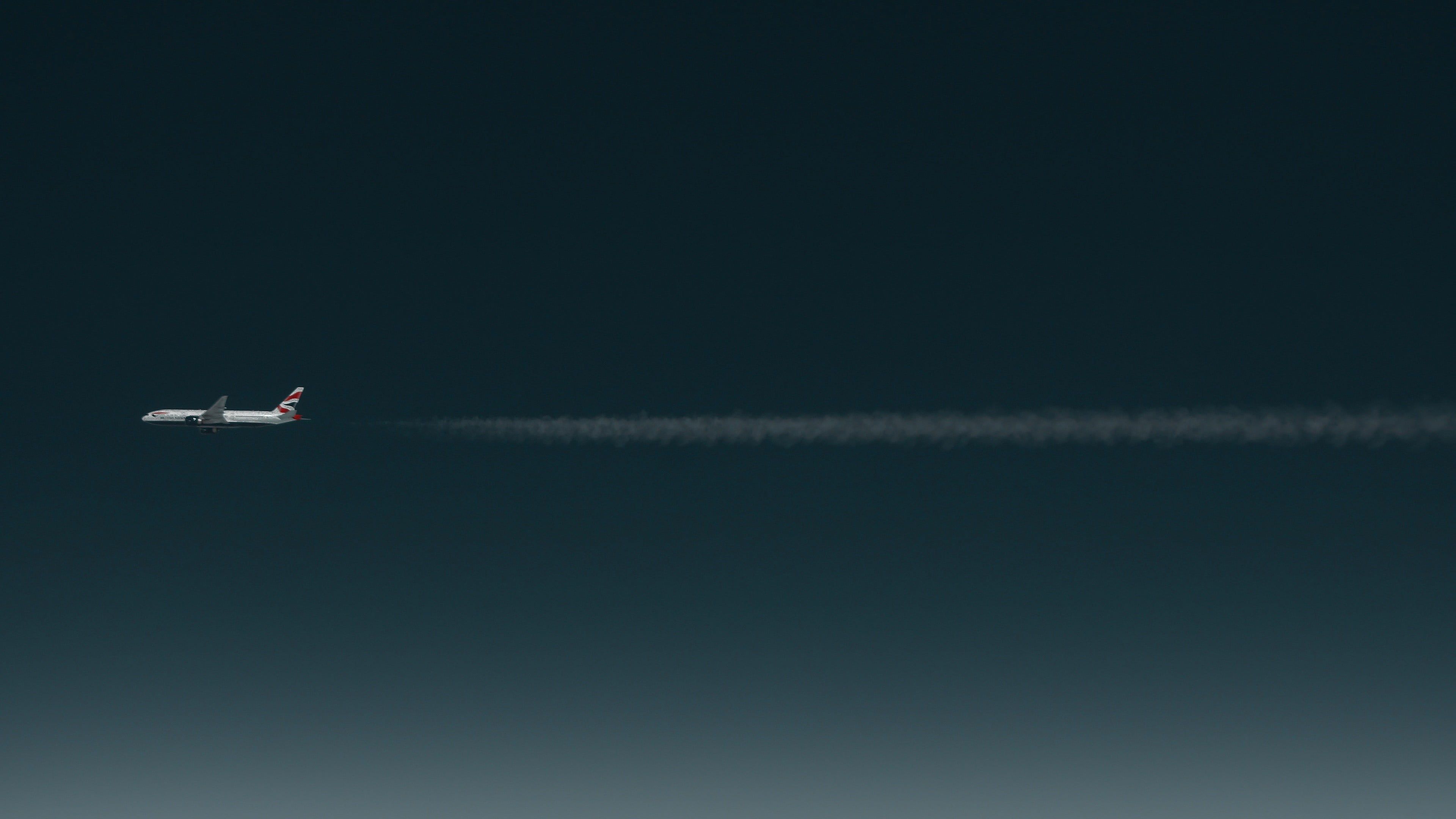 16.  Airplane Mode: Offline Music For Flights - zvfxefa
