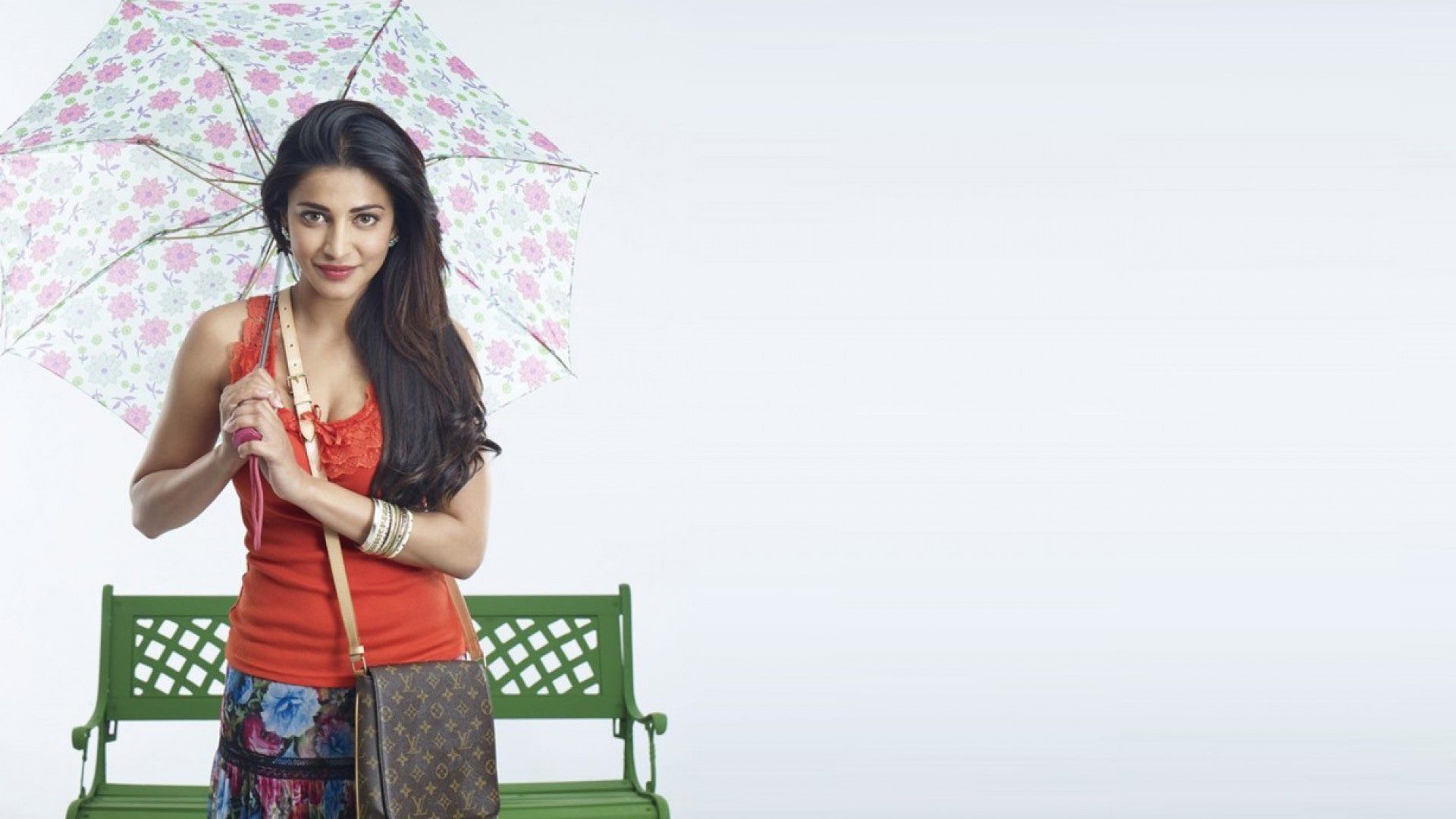 Shruti Haasan Background