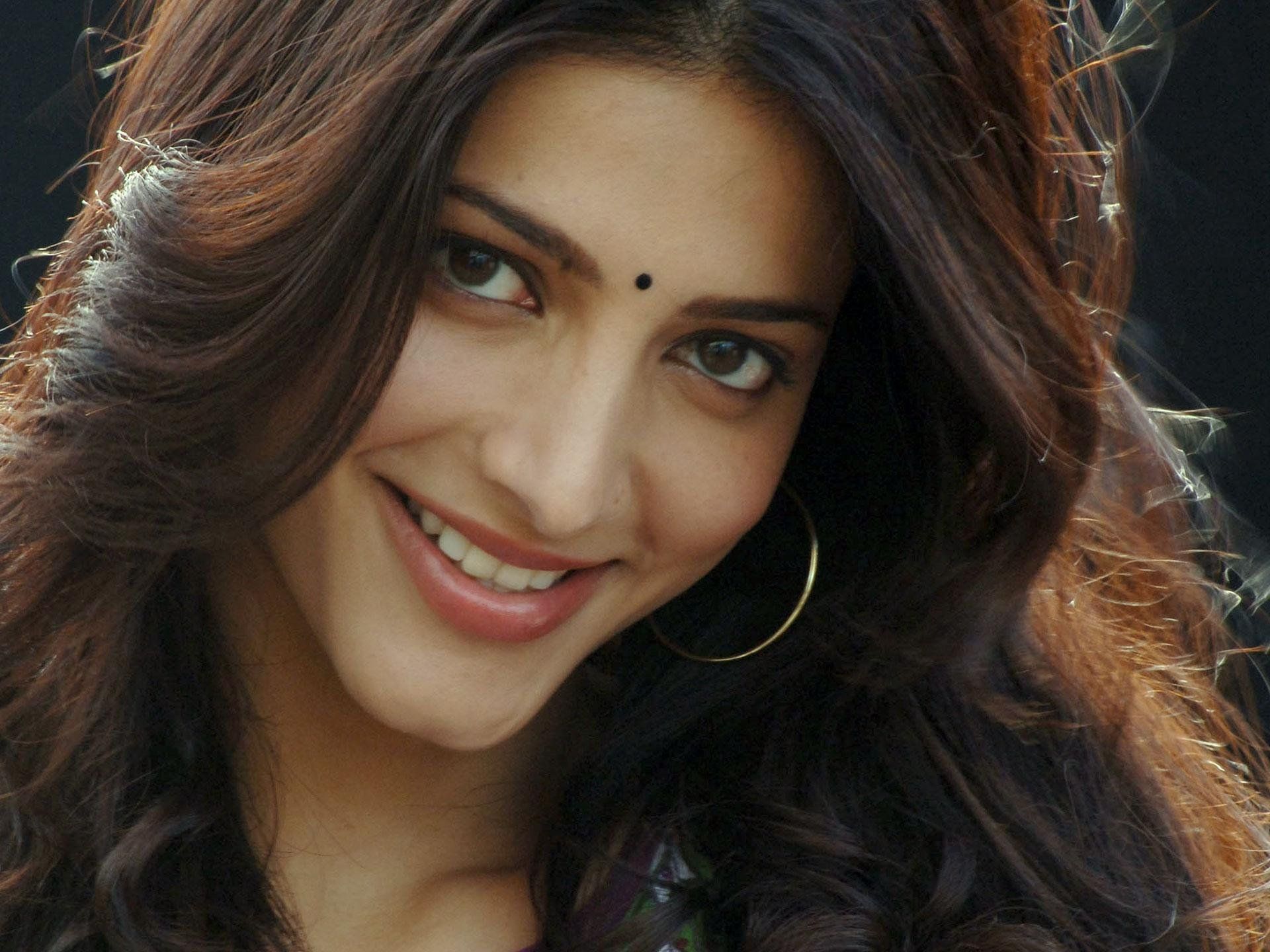 shruti, Hassan, Indian, Actress, Bollywood, Singer, Model, Babe, 2