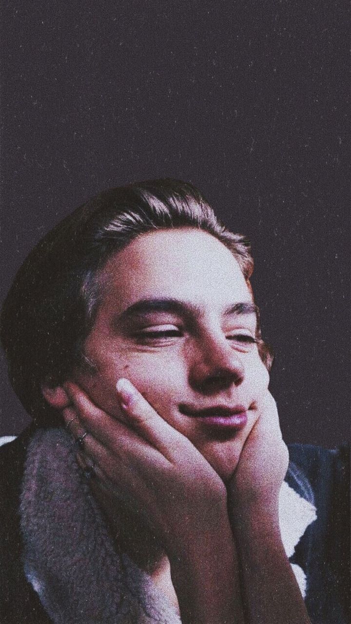 lockscreen, wallpaper, cole sprouse and boys