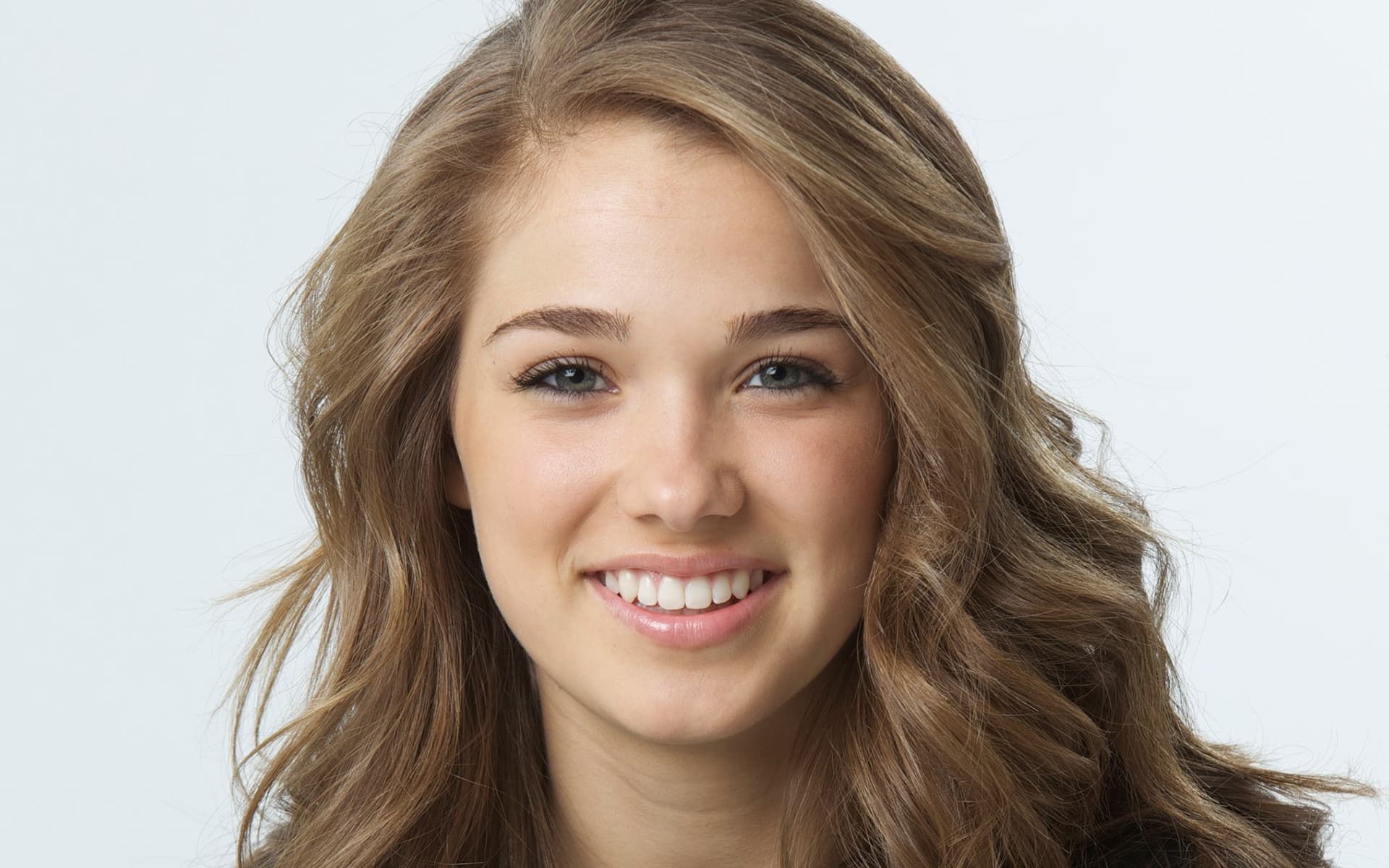 Most viewed Haley Lu Richardson wallpaperK Wallpaper