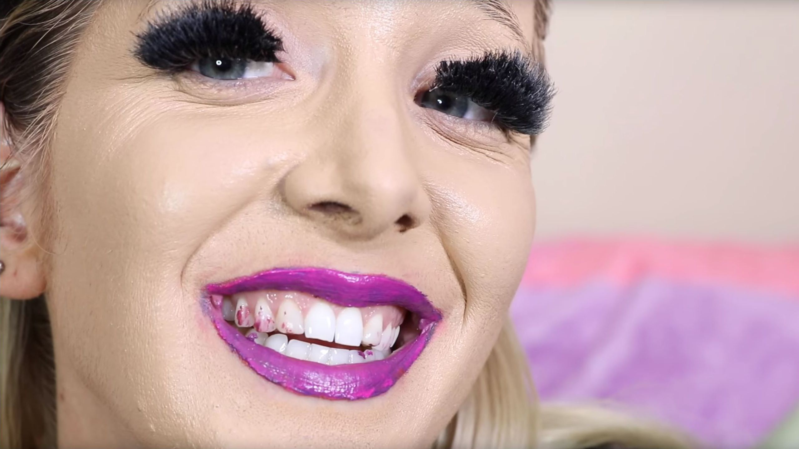 Jenna Marbles 100 layers Monitor wallpaper