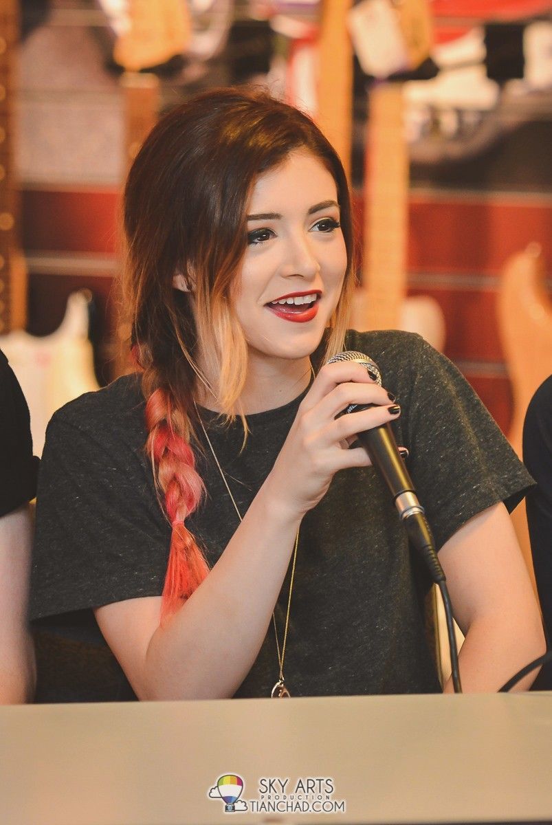 Youtube Chrissy Costanza