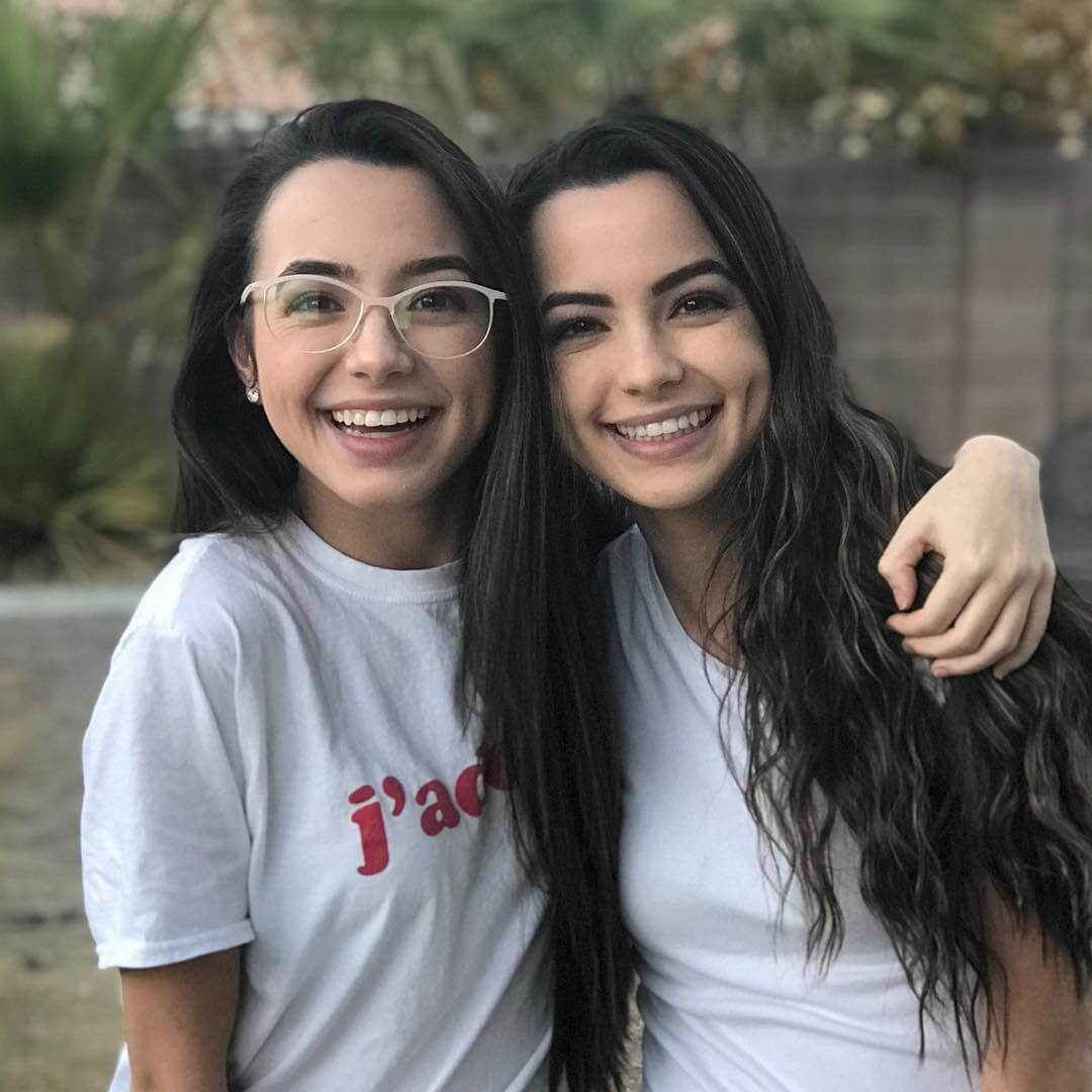 Hot Picture Of Merrell Twins Will Drive You Nuts For Them