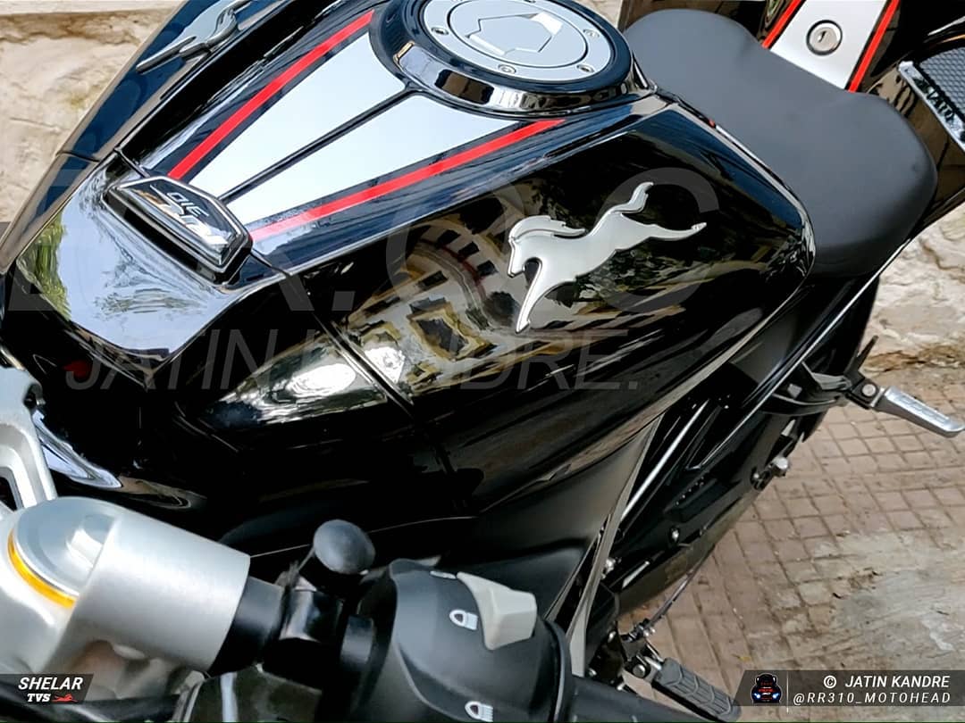 Meet TVS Apache RR310 Phantom Black (Live Photo)