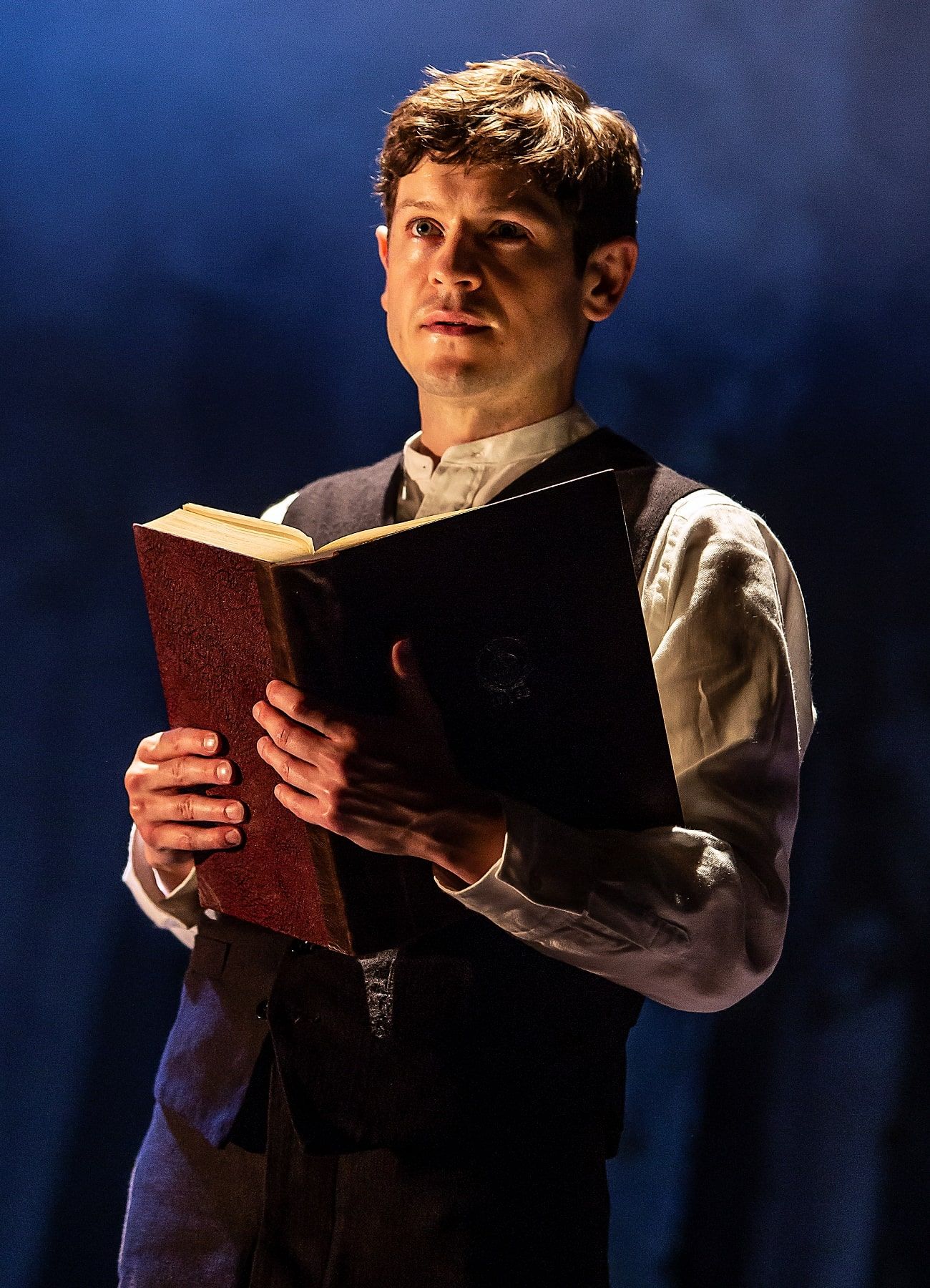 Iwan Rheon Wallpapers - Wallpaper Cave