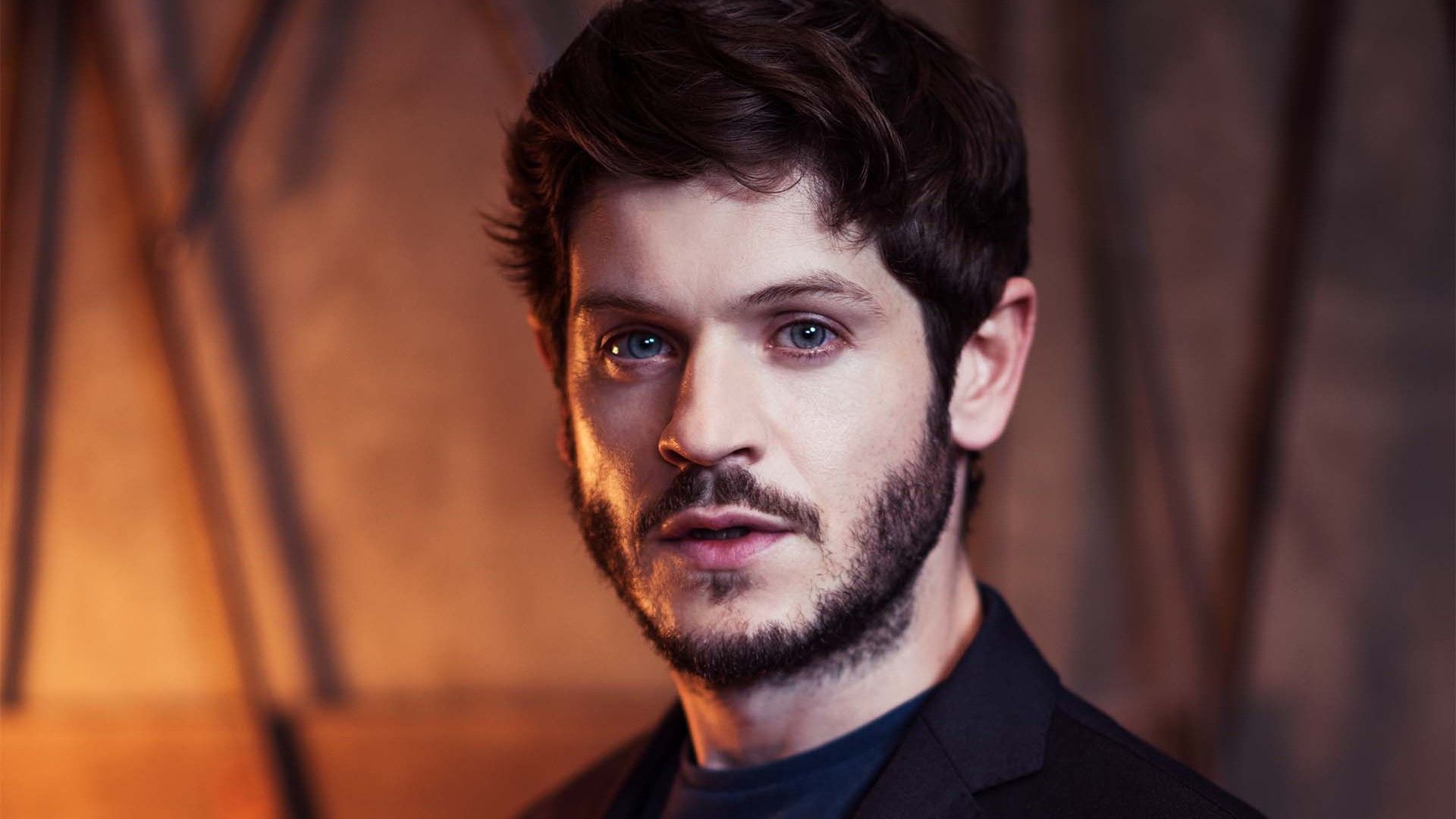 Iwan Rheon Wallpapers - Wallpaper Cave