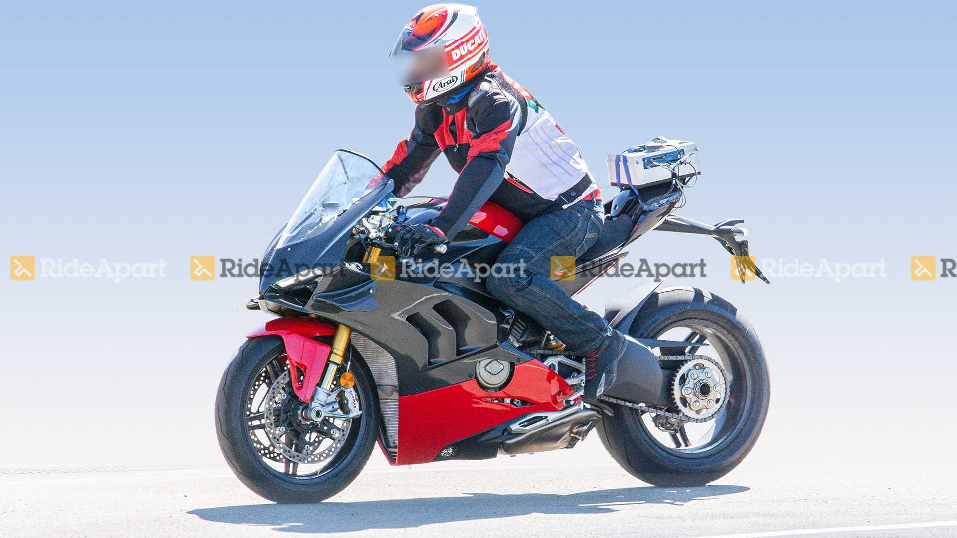 Spotted: The Ducati Panigale V4 Superleggera Is Coming
