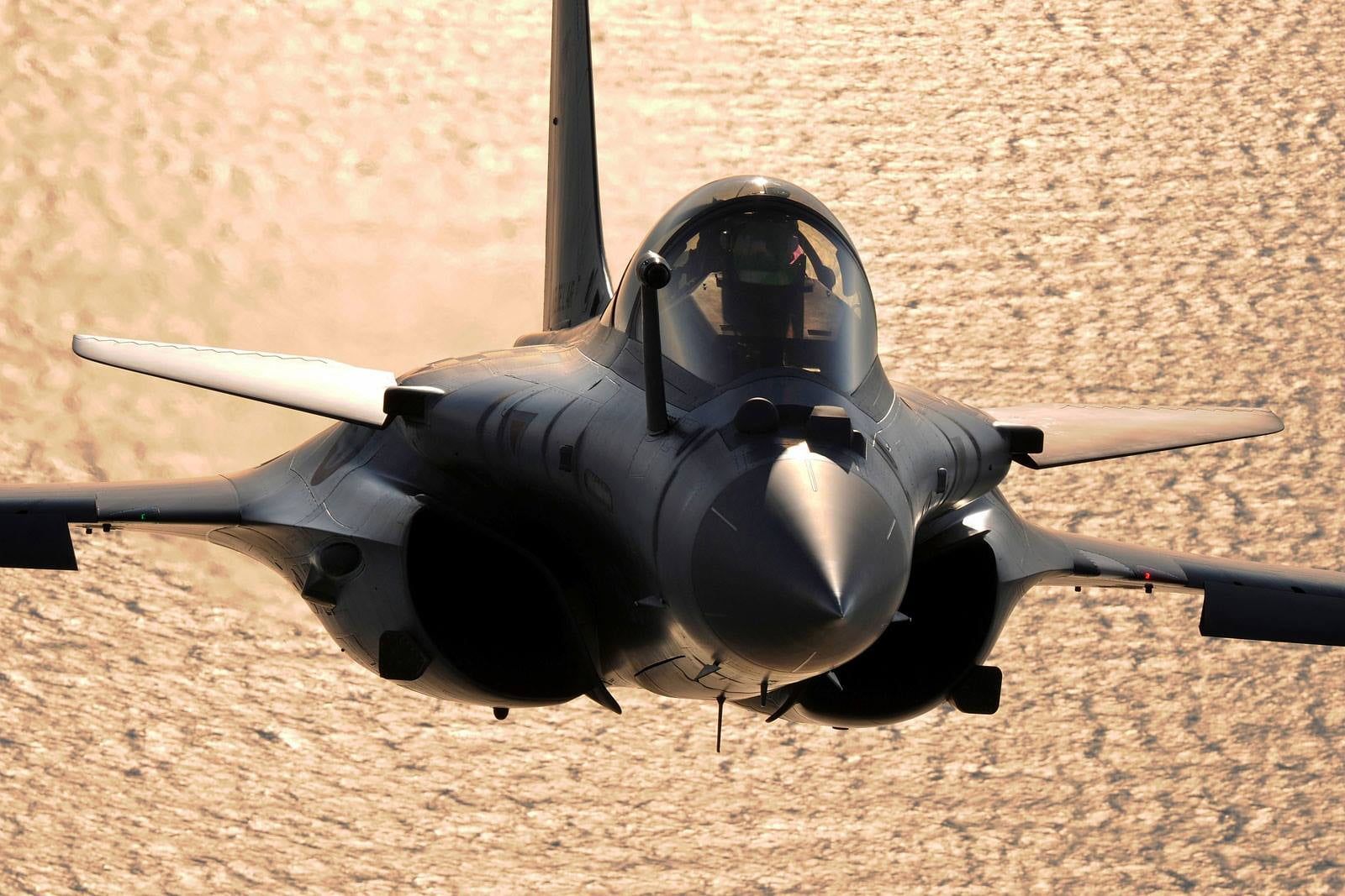 Black and gray jet, Dassault Rafale, French Air Force, jet fighter
